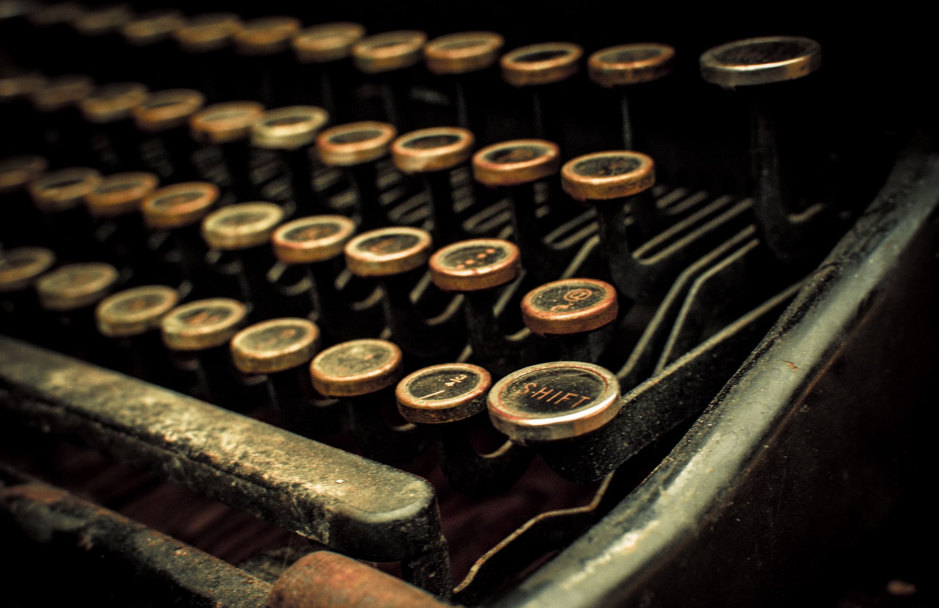 typewriter abandoned lost