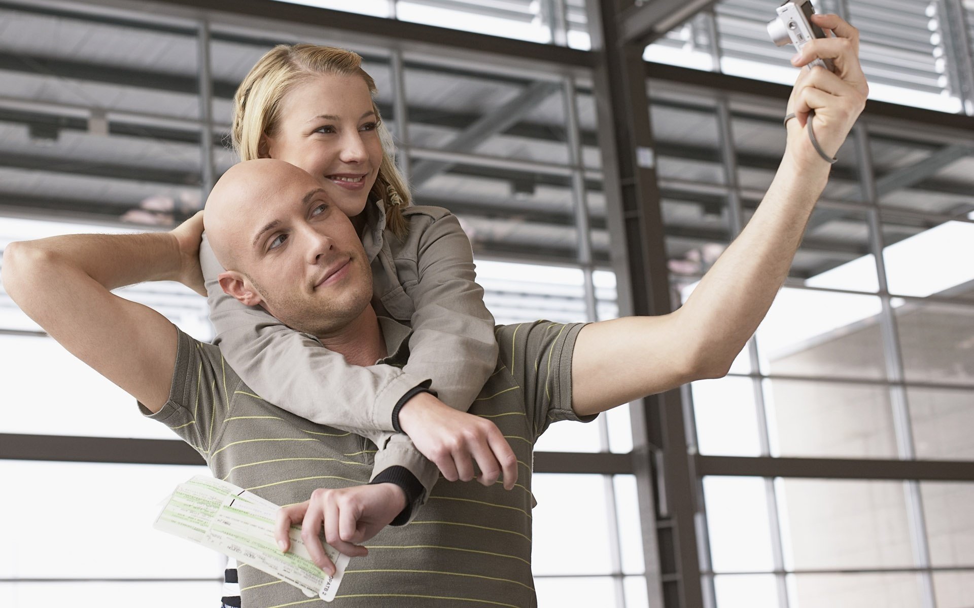 Office romance is a special passion when meeting