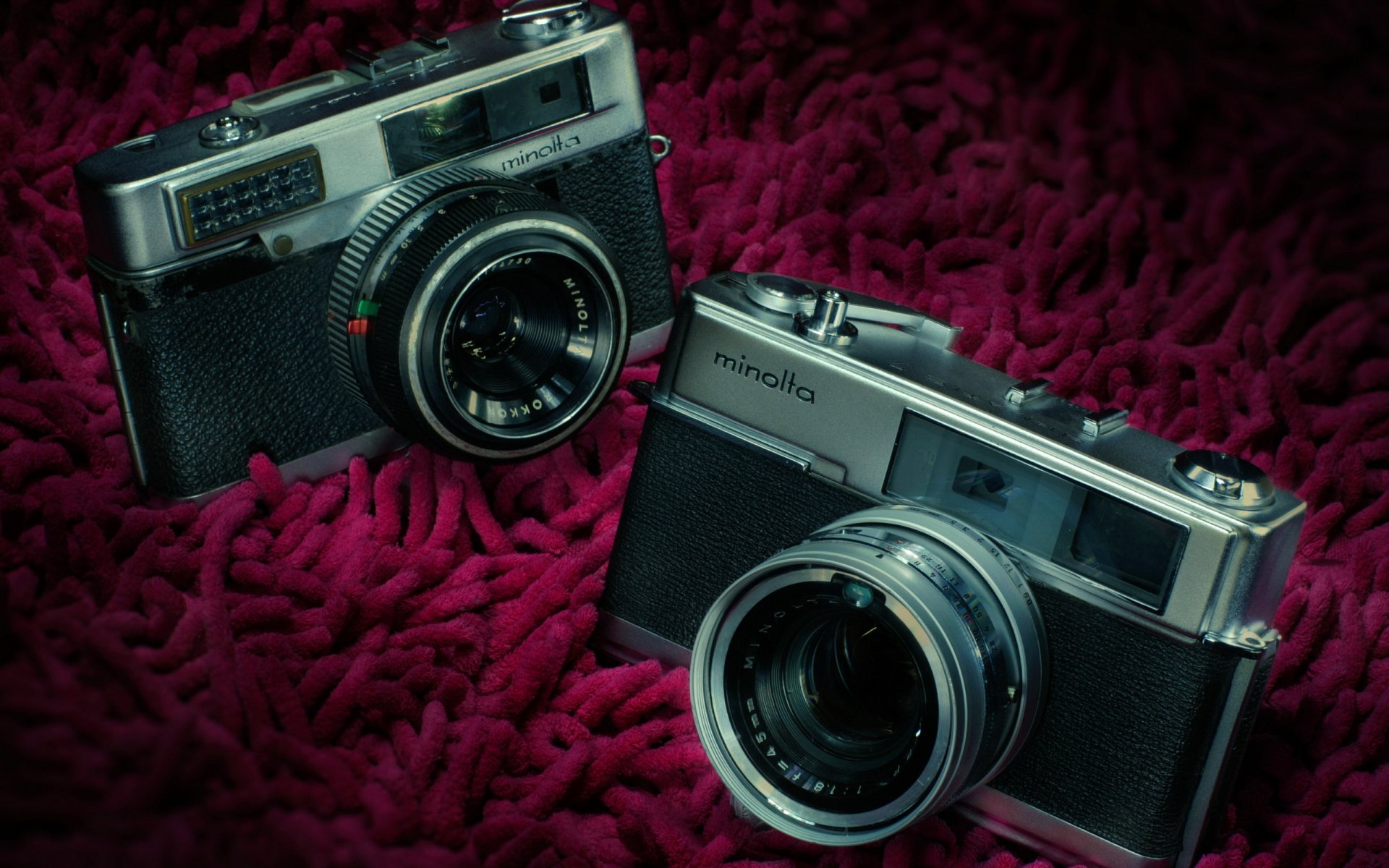 camera minolta background