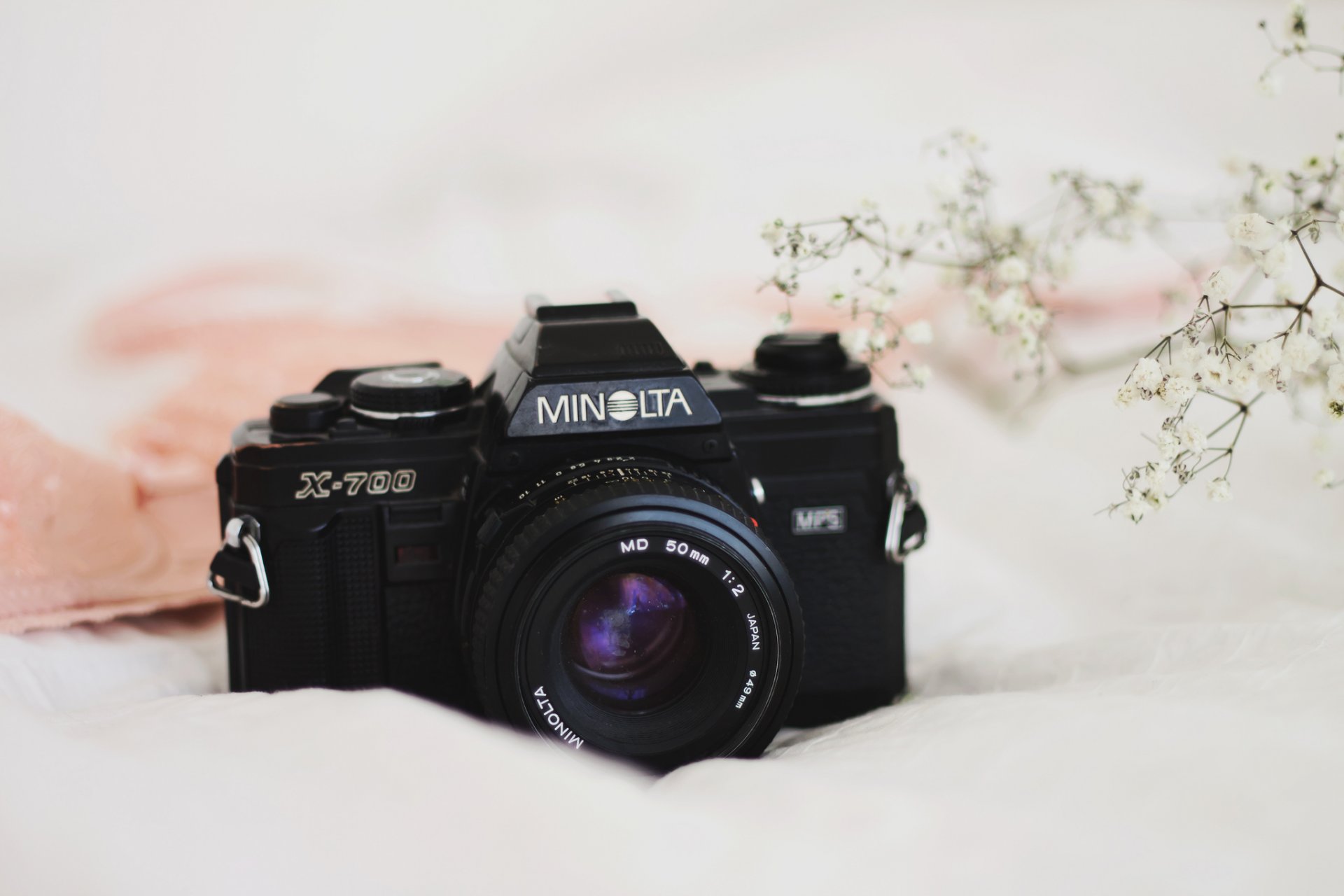 camera minolta background