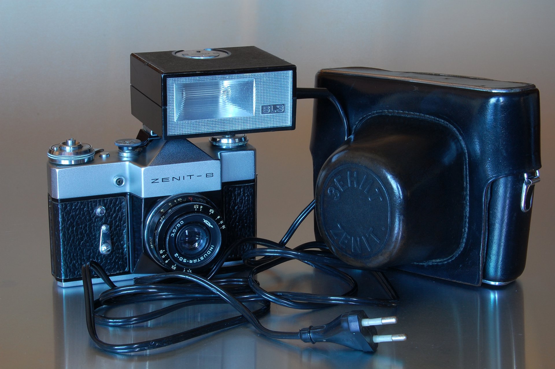 the camera zenit-b close up