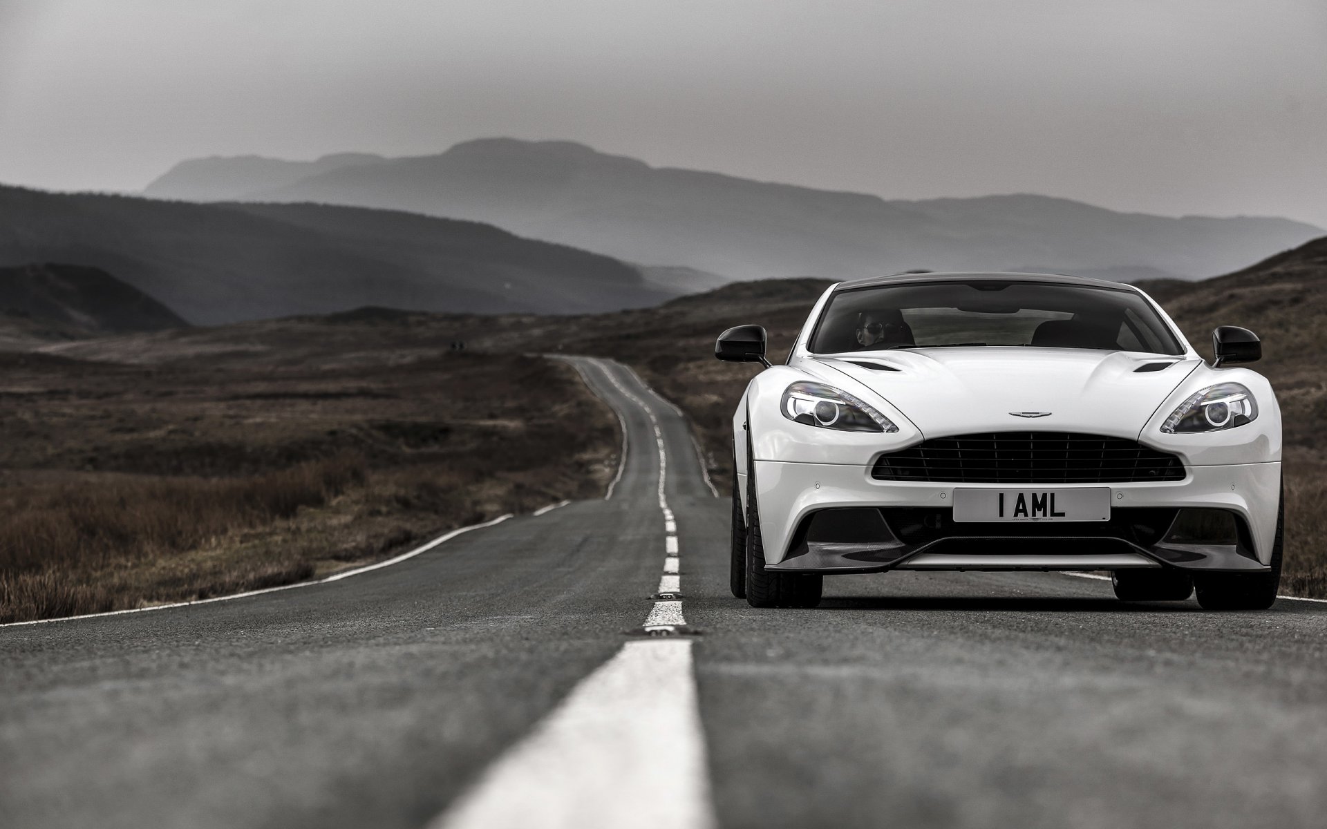2014 aston martin vanquish carbon white uk-spec vankvish