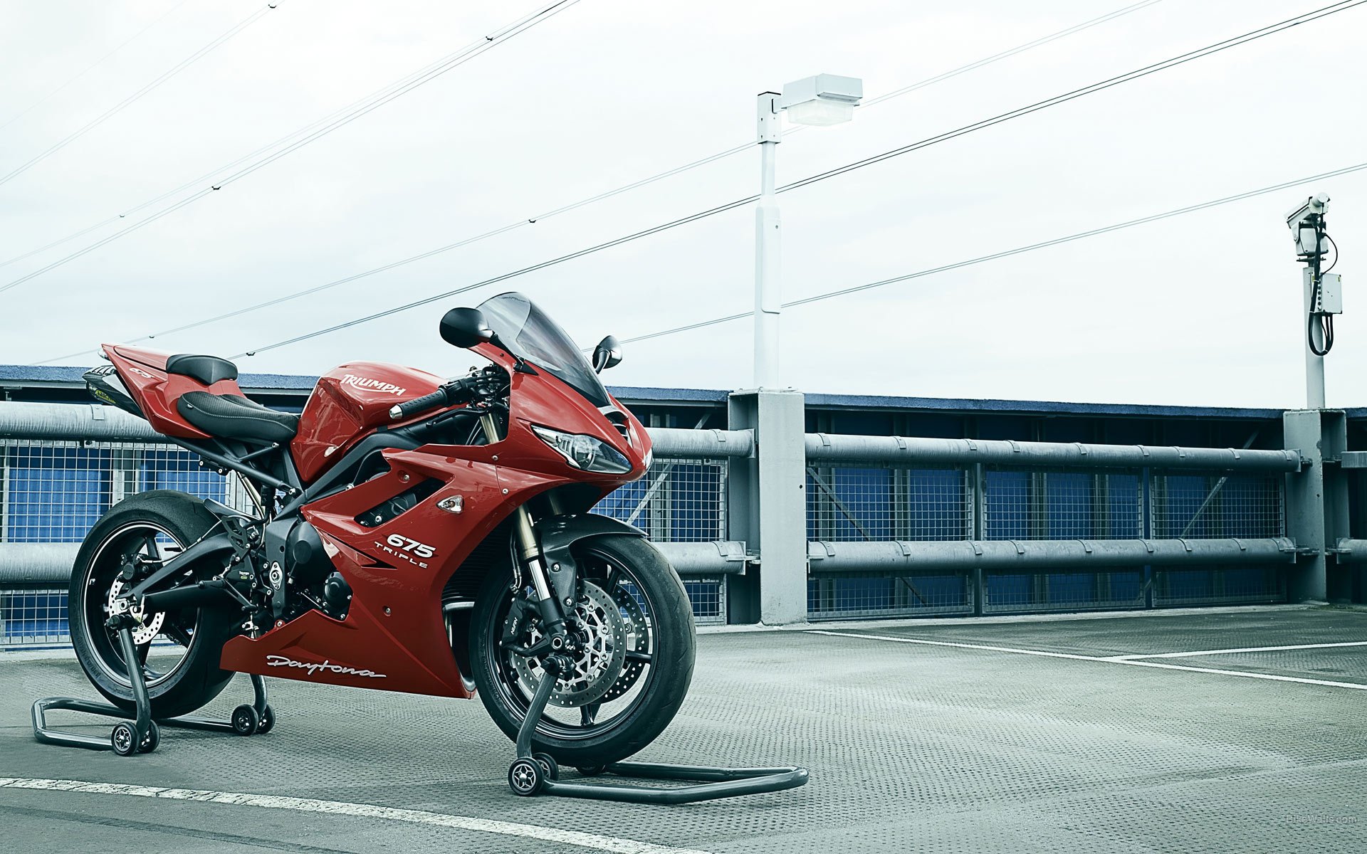 Red triumph daytona 675 motorcycle