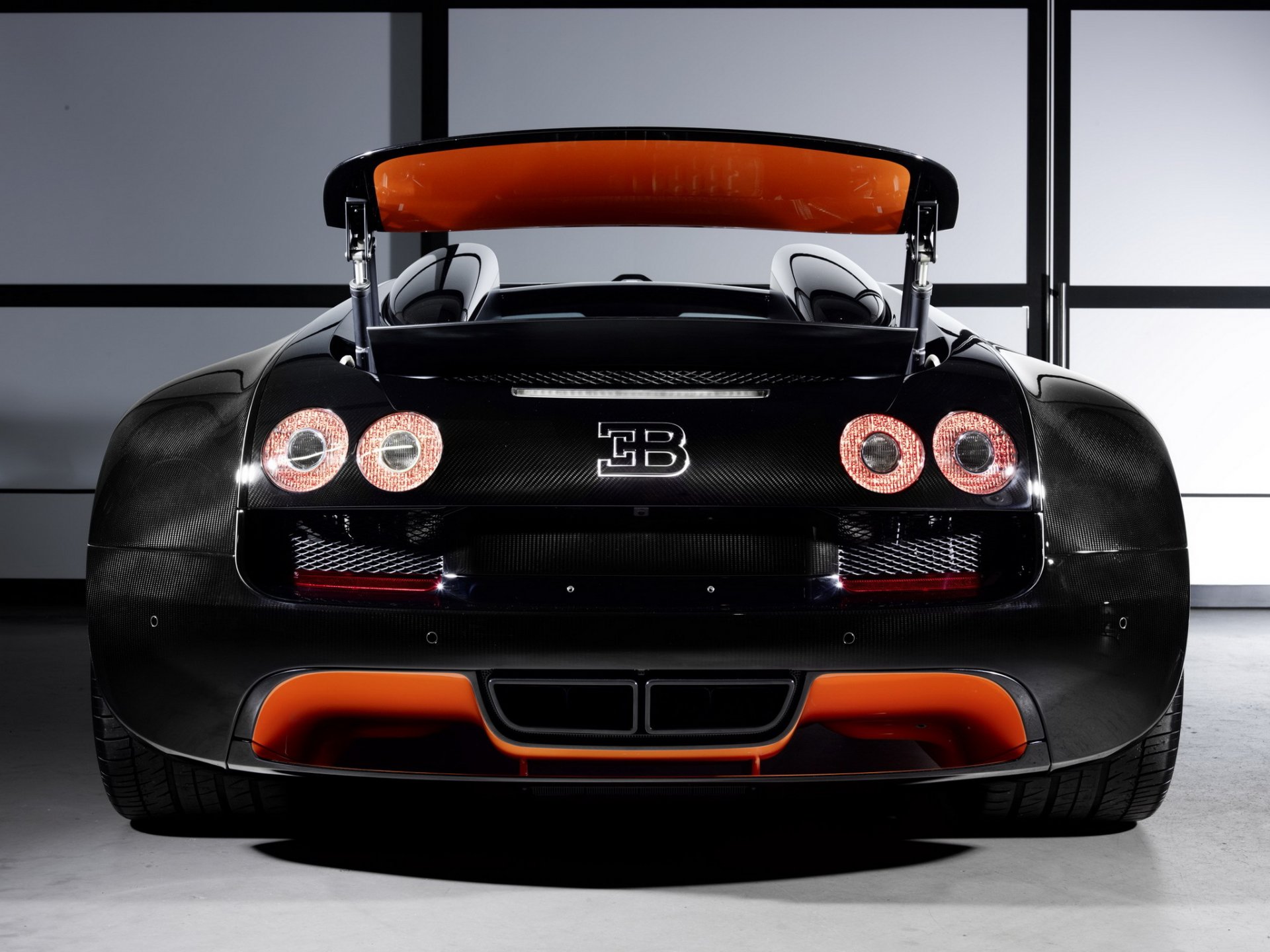 bugatti veyron grand sport roadster vitesse wrc edition back of wing