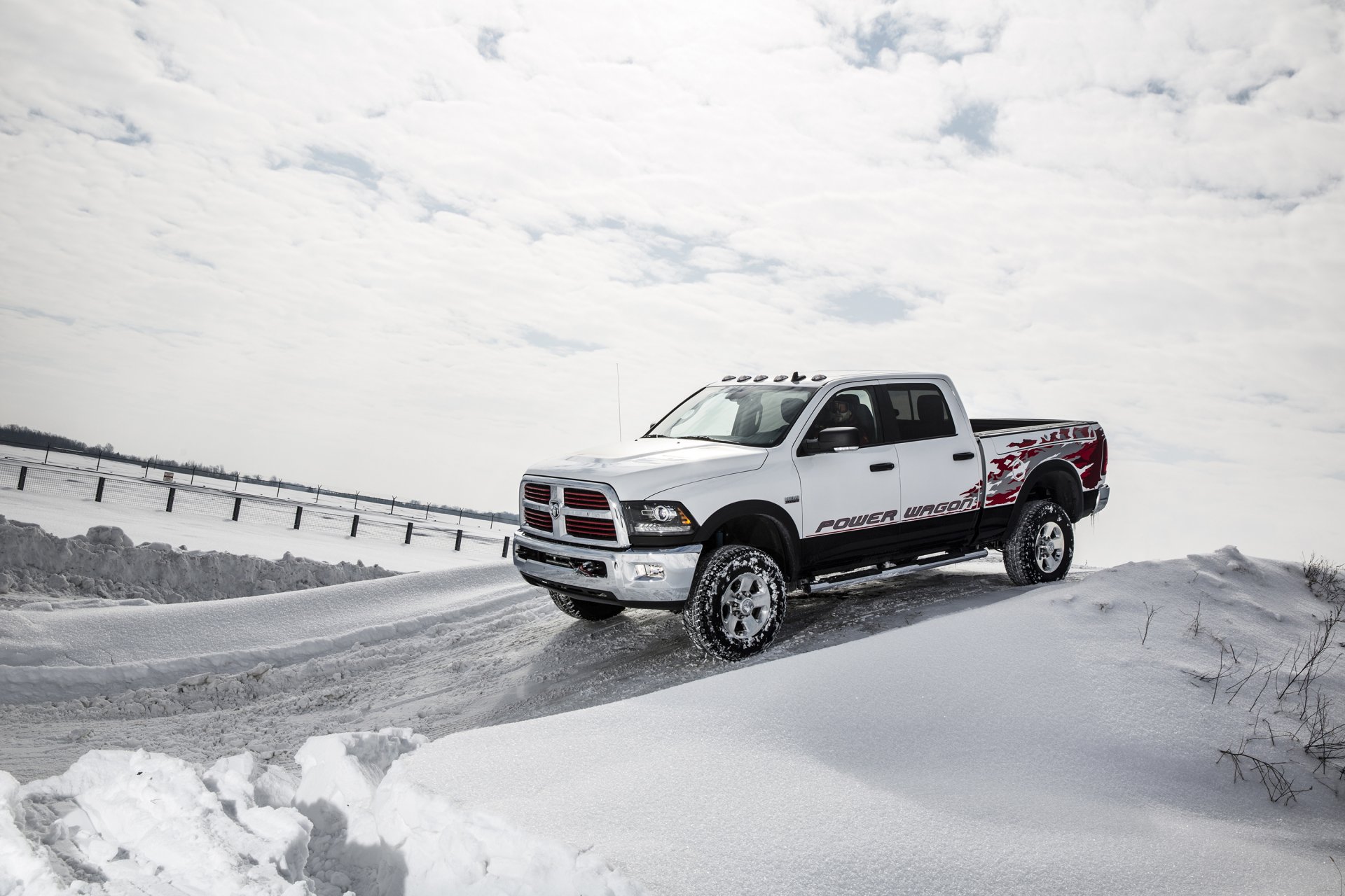 2014 dodge ram 2500 power wagon crew cab truck snow winter