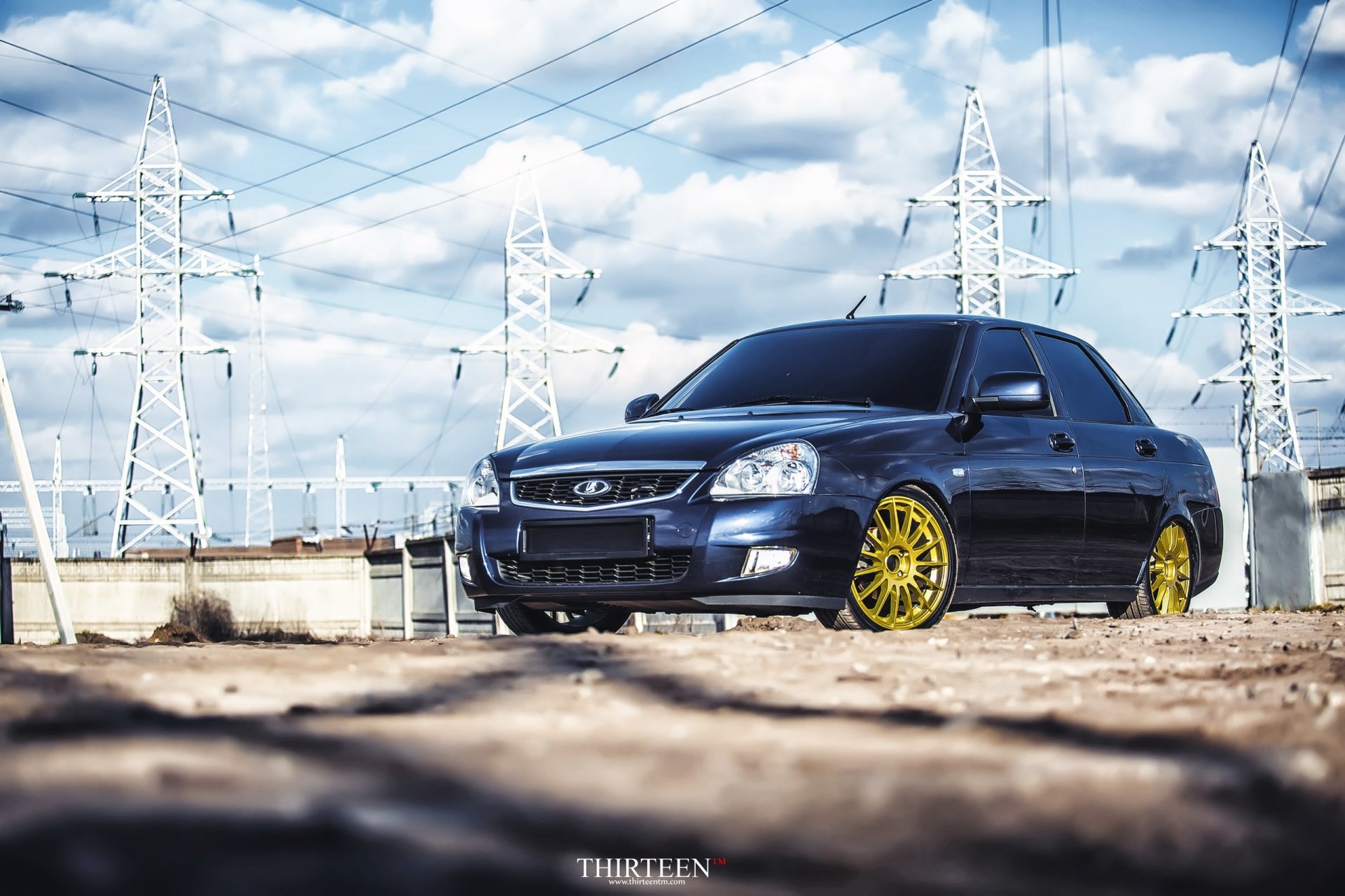 thirteen photography photos photographer car machine auto vaz lada priora planting tinting