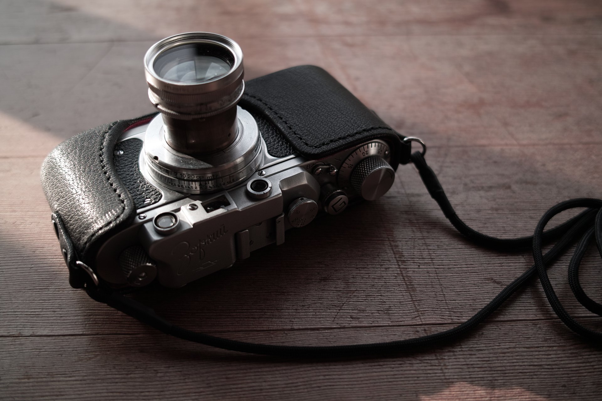sharp soviet union a camera the camera bag ussr camera case background wallpaper widescreen full screen hd wallpapers fullscreen