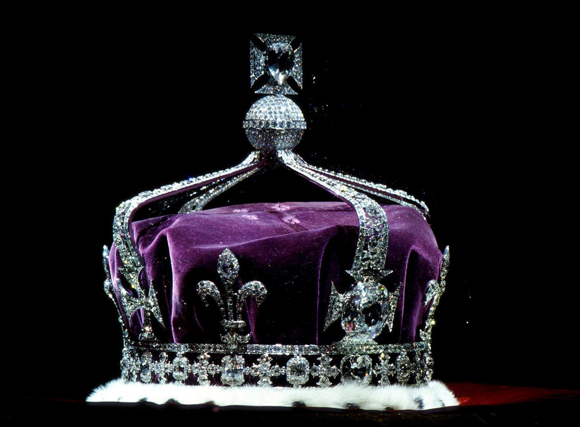 diamond the koh-i -noor crown the queen of england