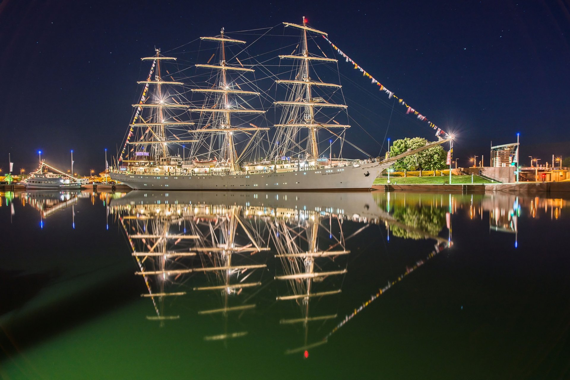 dar mlodziezy bremerhaven germany weser river gift of youth river weser frigate sailboats river reflection