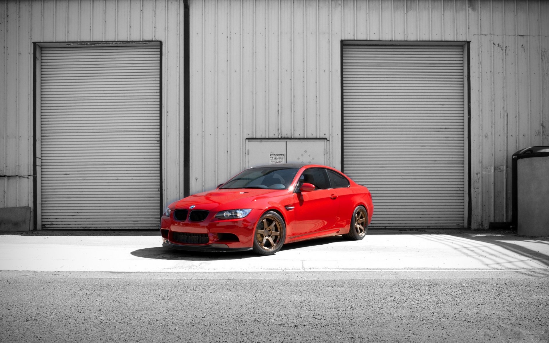 bmw m3 e92 red building coloured blinds boards
