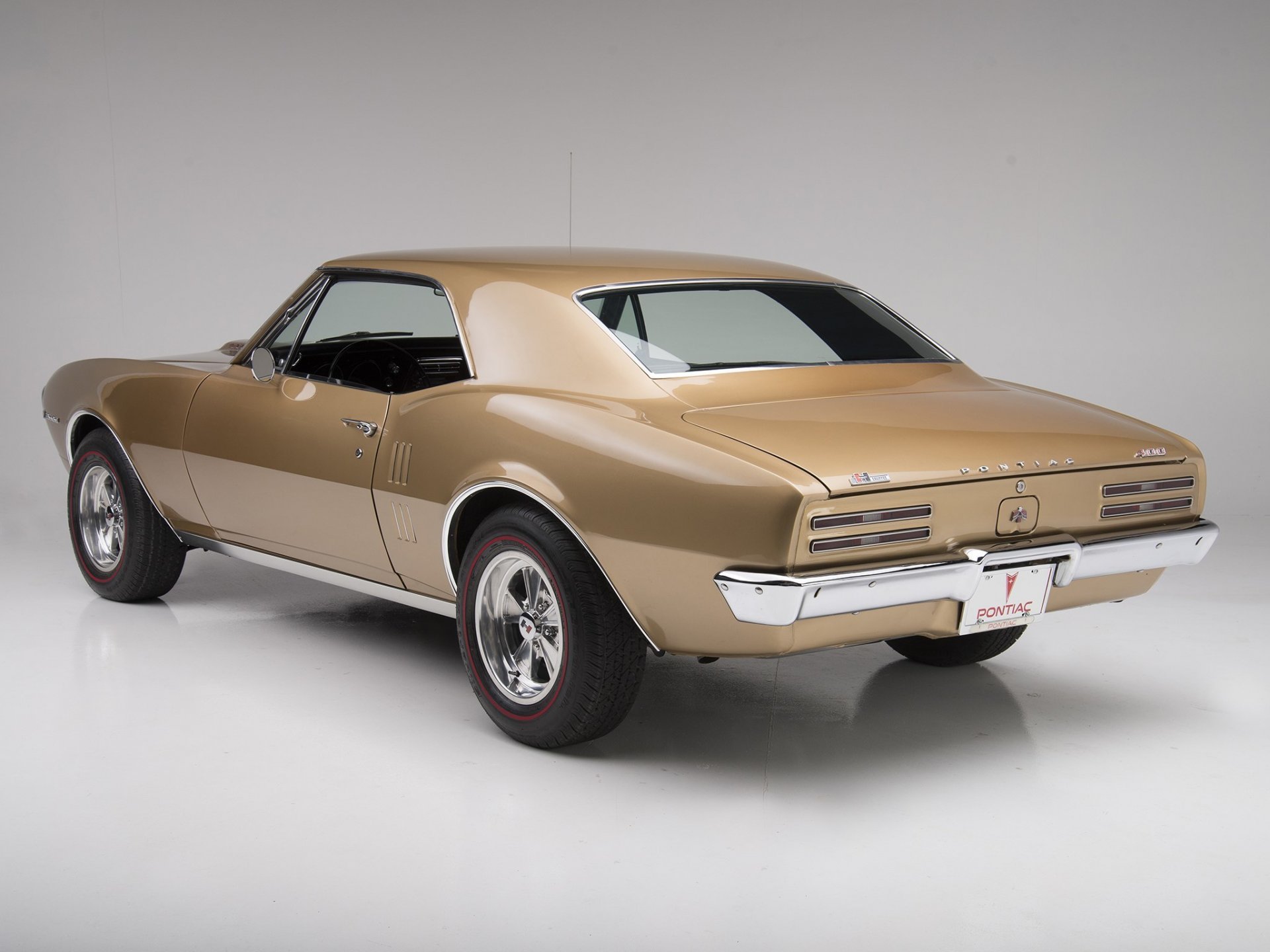 pontiac firebird 1967 muscle car rear