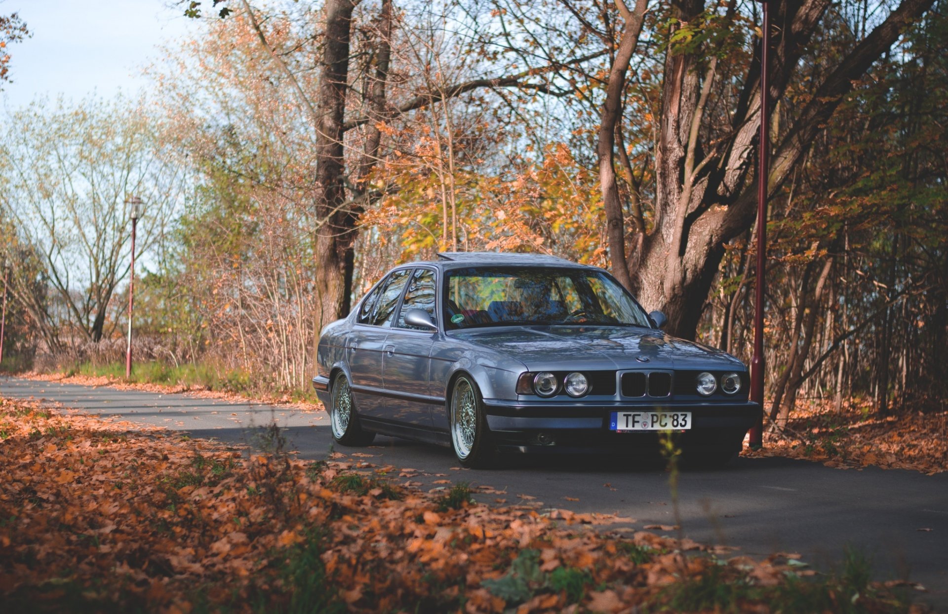 bmw e34 oldscool tuning stance drives autumn classic