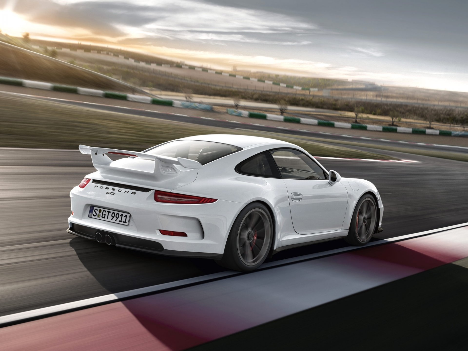 porsche 911 gt3 vehicles track speed