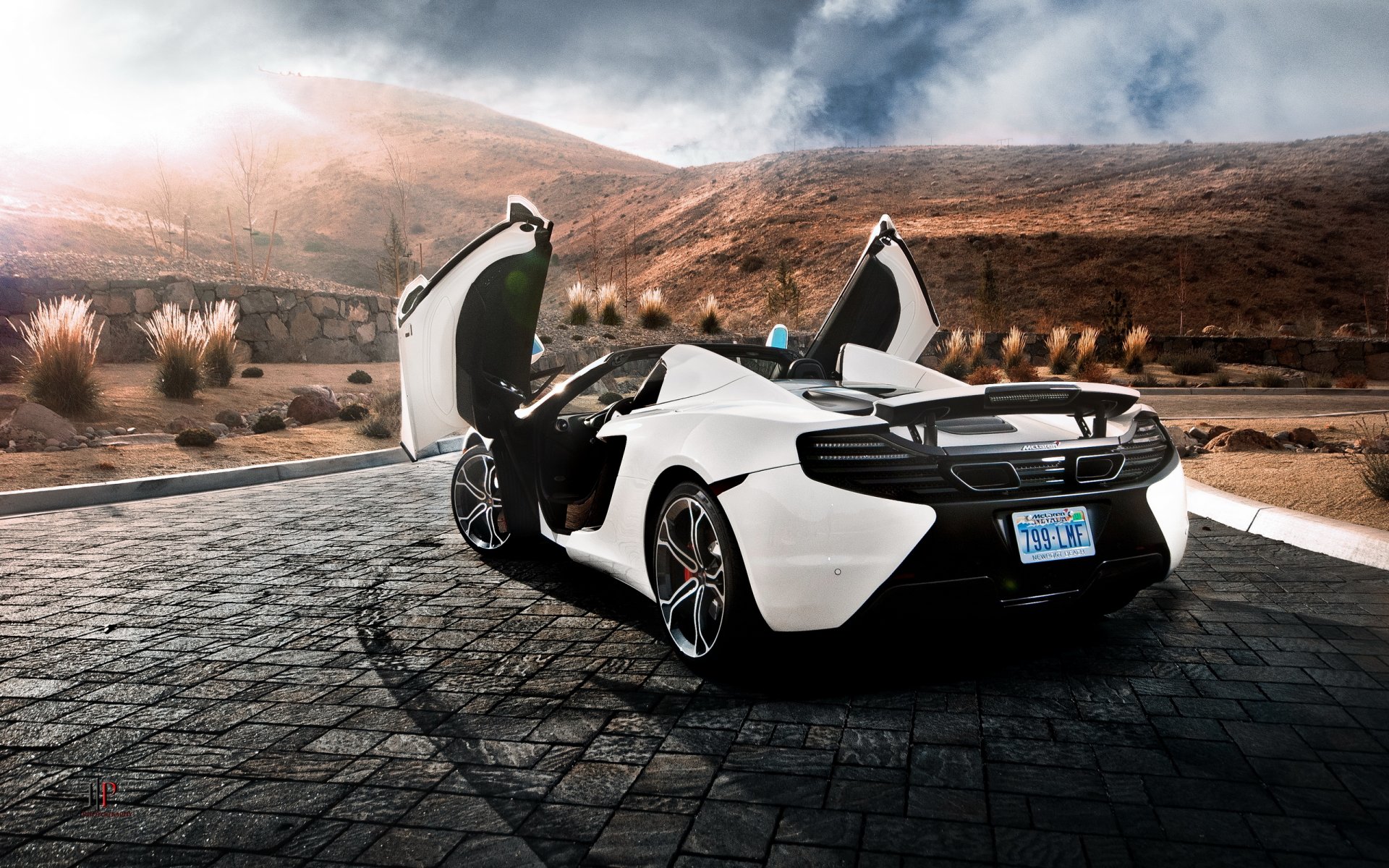 mclaren mp4-12c spider supercar