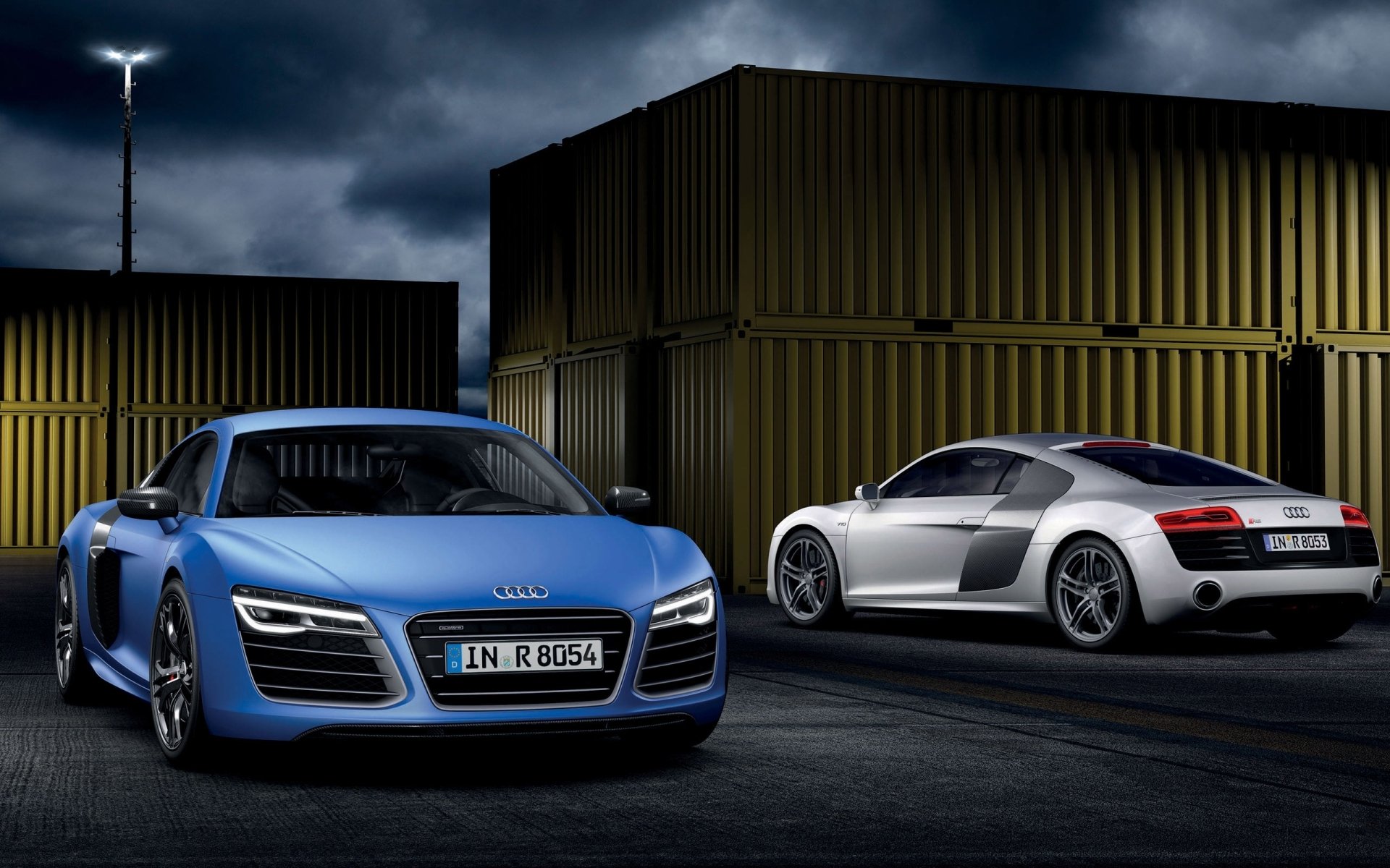 audi r8 v10 plus p8 b10 supercar blue silver front rear view night containers sky