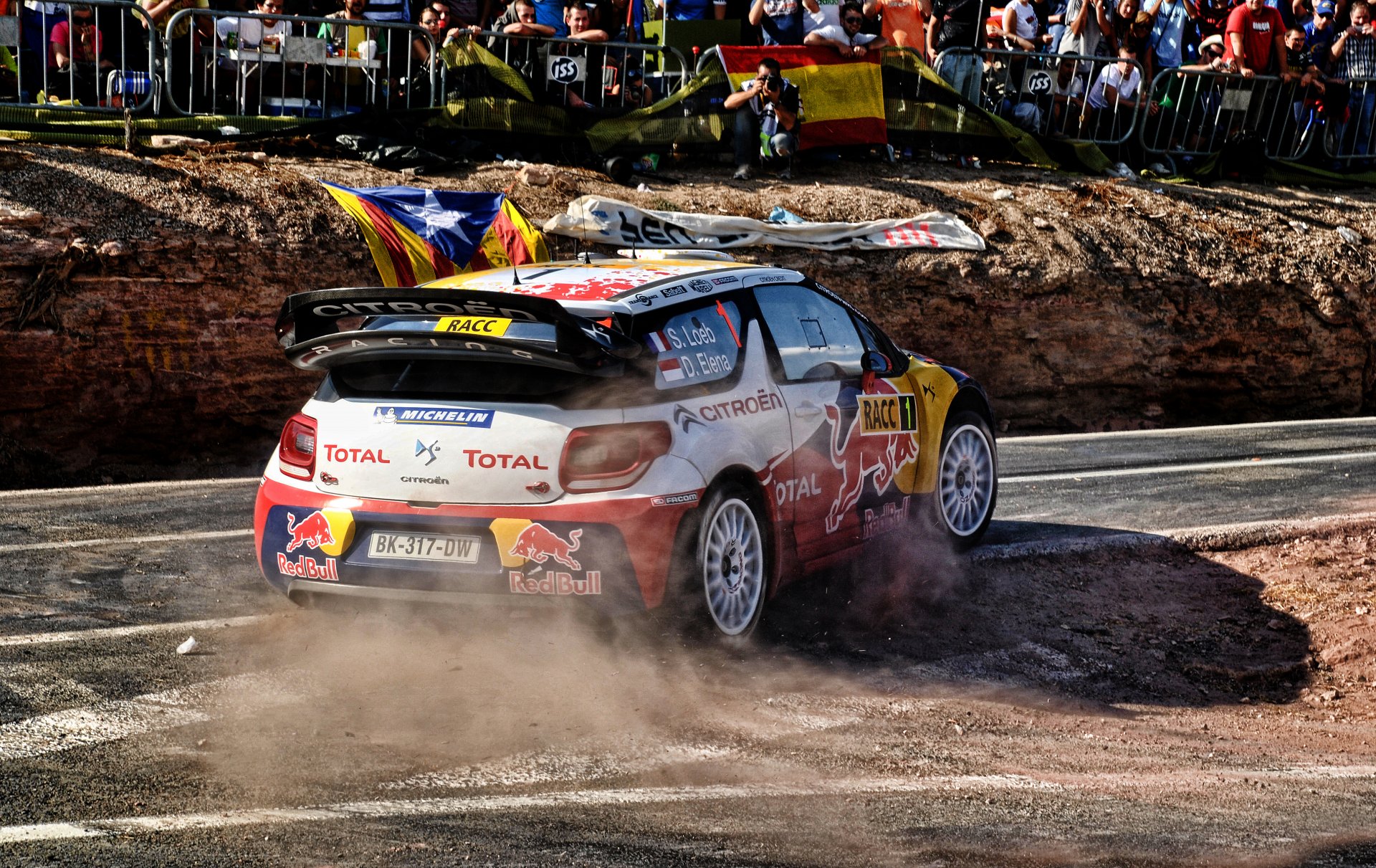 citroen ds3 rally sebastien loeb people rotation red bull fans wrc