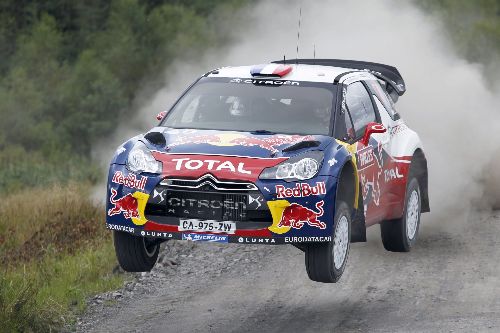 citroen ds3 rally wrc sebastien loeb race in the air speed flies front
