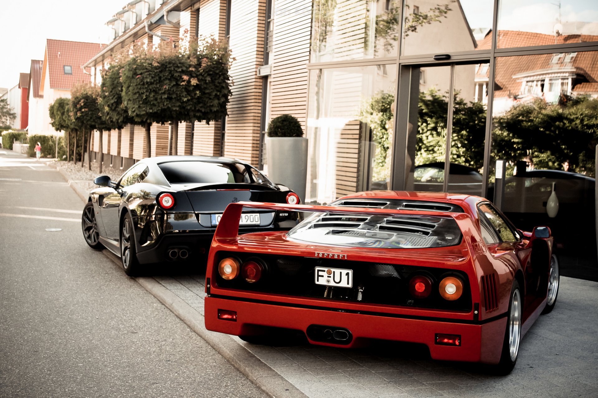 ferrari f40 gto red black back building tree