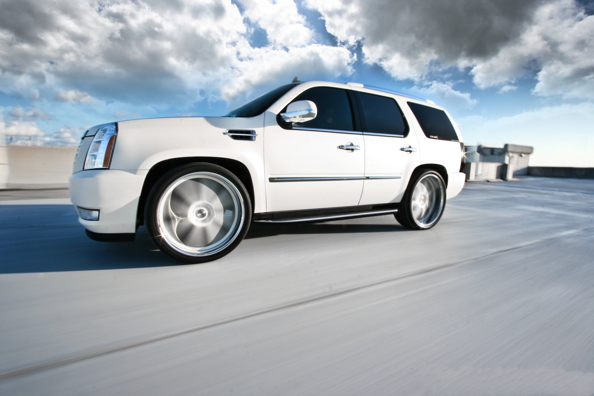cadillac escalade white wheels speed blur roof