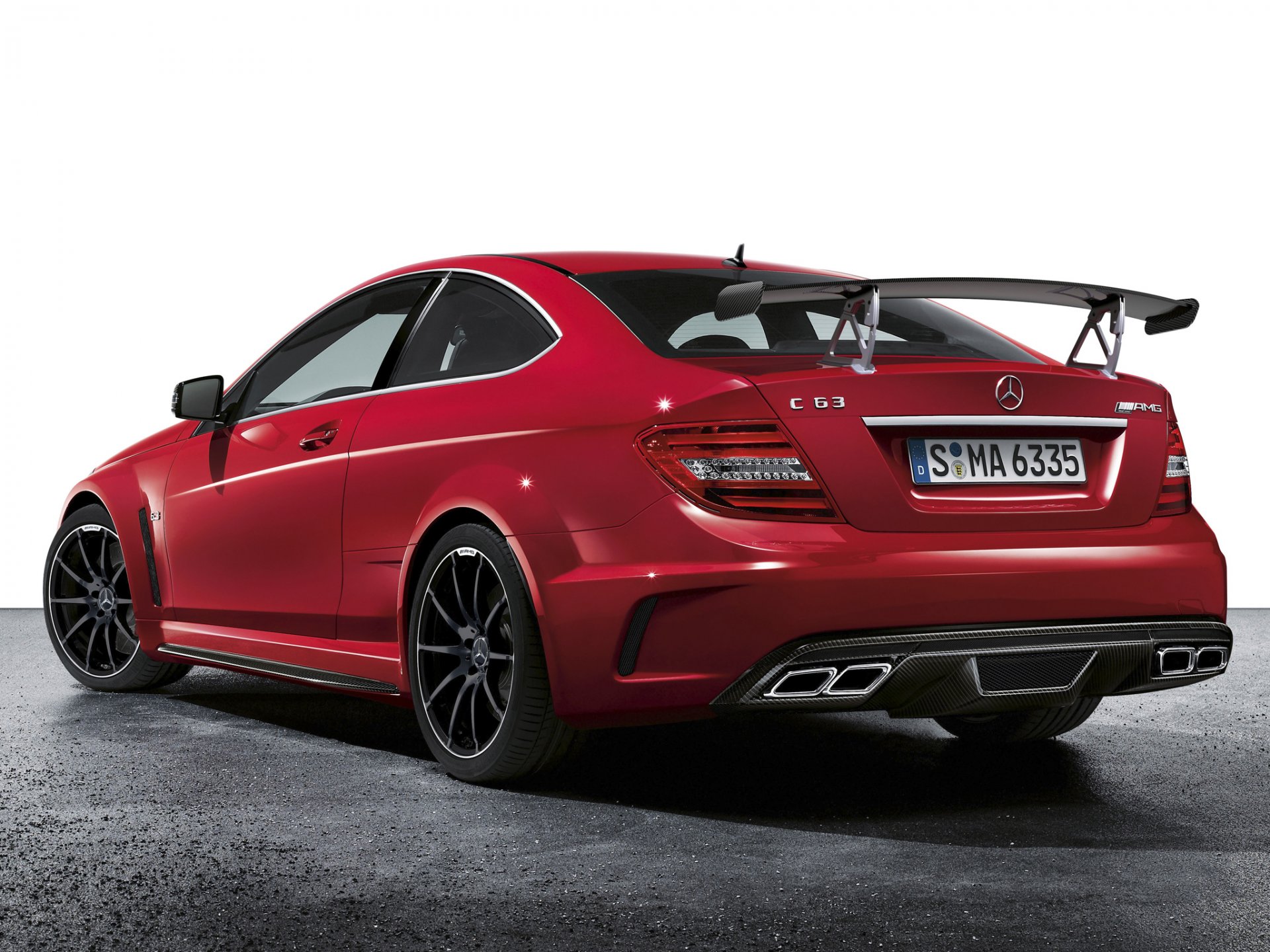 mercedes-benz c63 amg black series coupe mercedes c 63 sirius black red supercar rear view spoiler wing