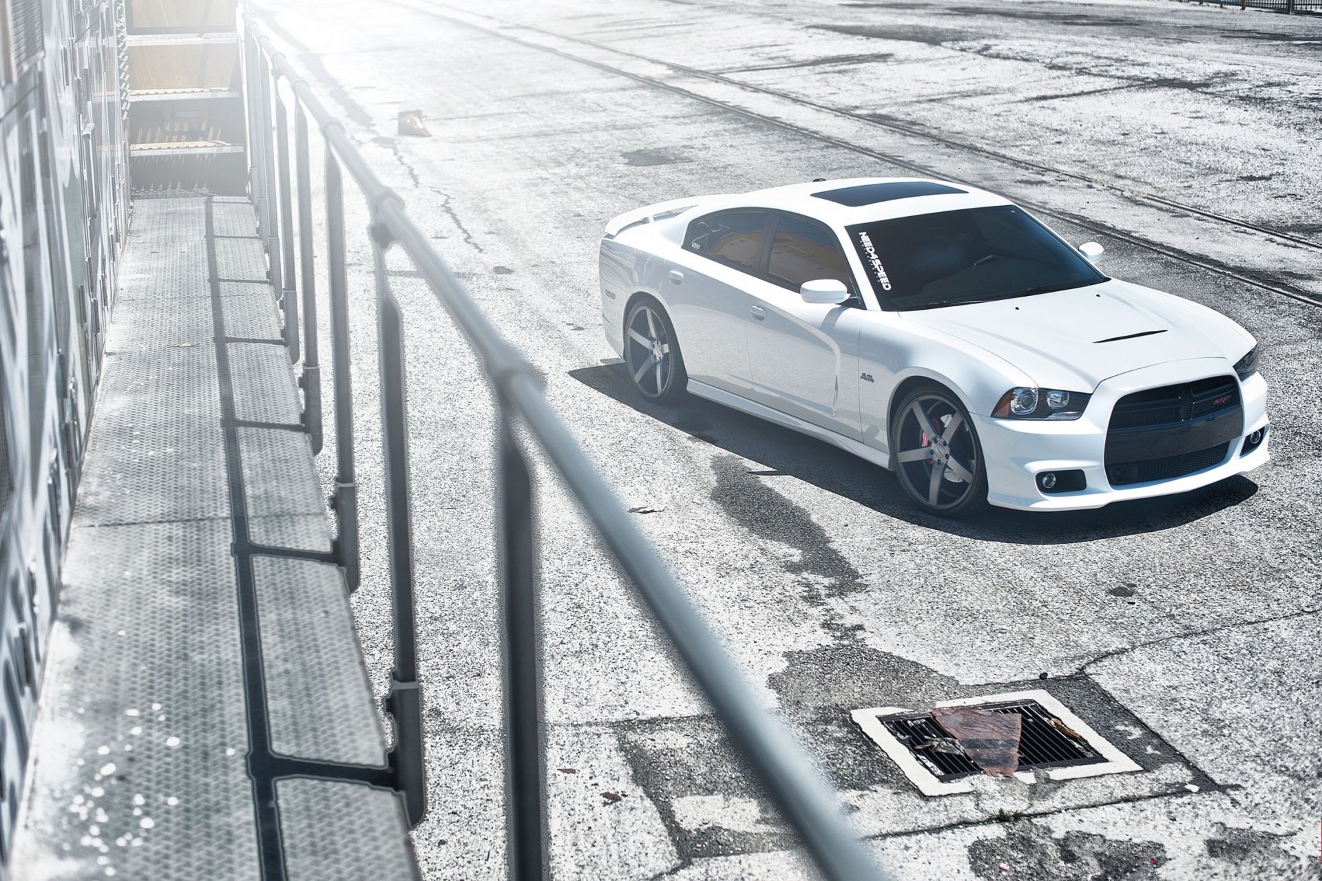 dodge charger srt8 white need 4 speed chardzher cpt top view roof sunroof balcony shadow the drain