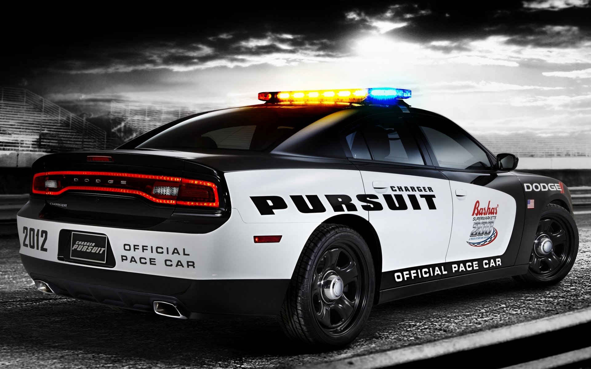dodge charger pursuit pace car chardzher rear view muscle car rostrum