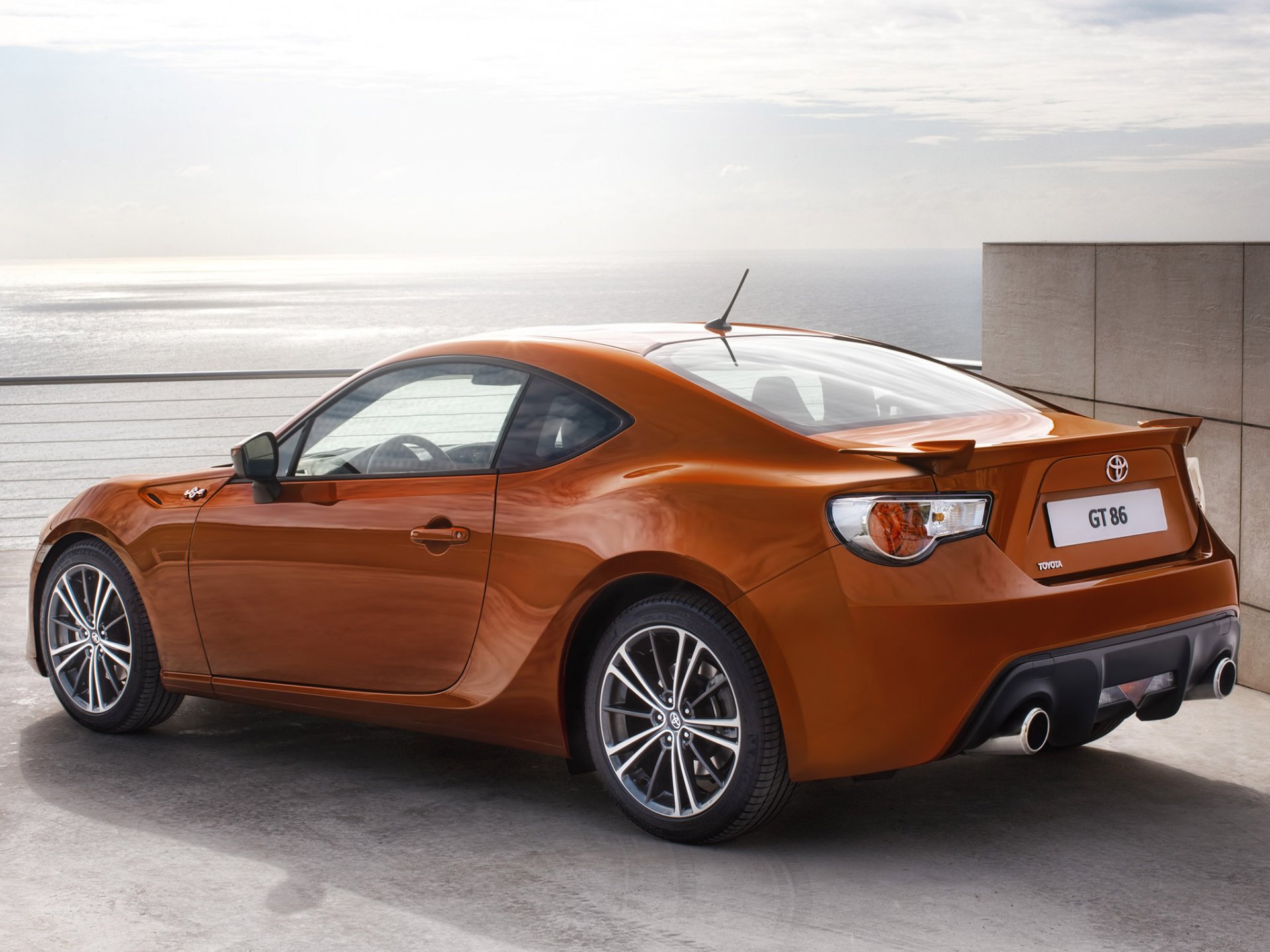 toyota gt 86 rm 86 sports car coupe hachiroku rear view sky