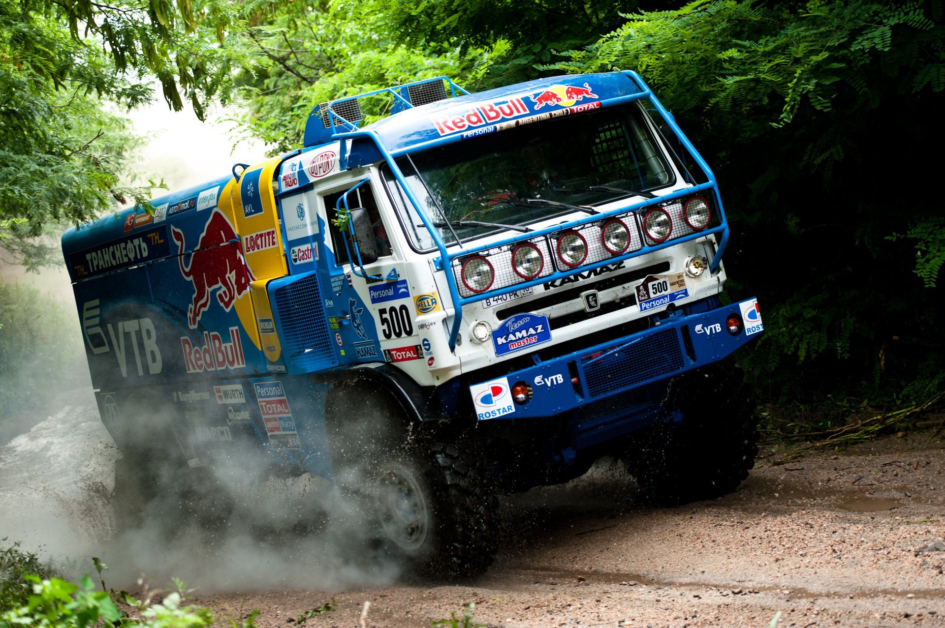 team kamaz master kamaz-master rally marathon to dakar kamaz vladimir chagin jungle forest dirt road rally dakar