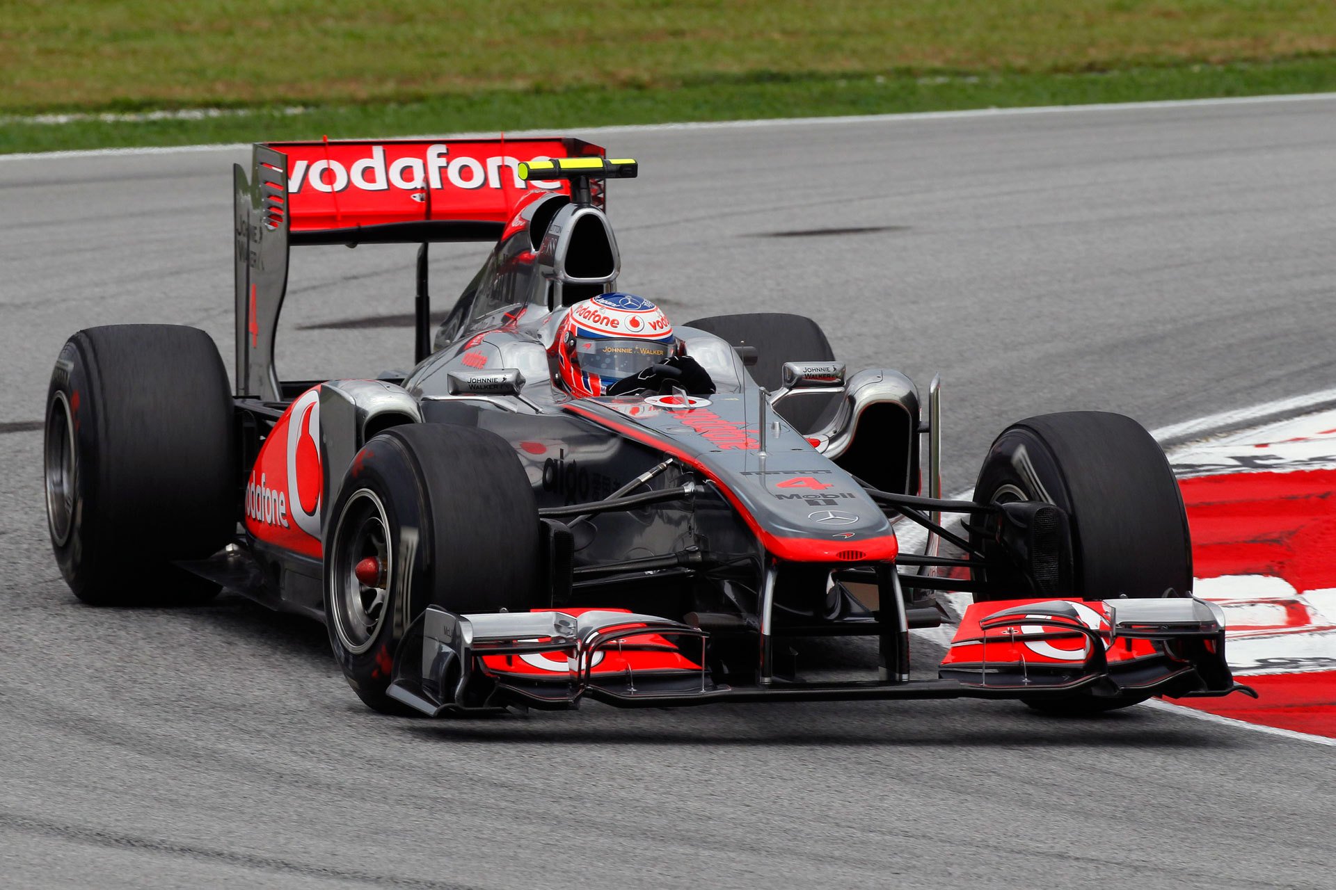 mclaren formula 1 f1 jenson button mclaren mp4-26 malaysian gp kuala lumpur sepang 2011