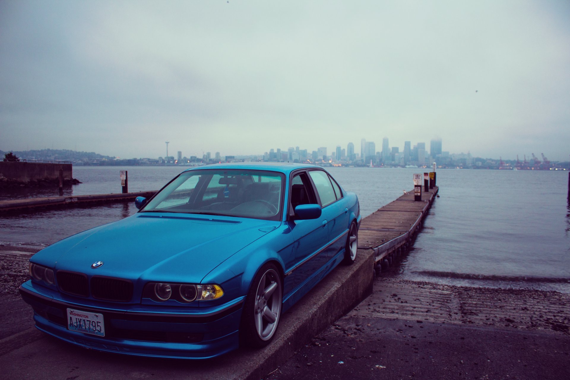 bmw e38 750il embankment tuning stance town light