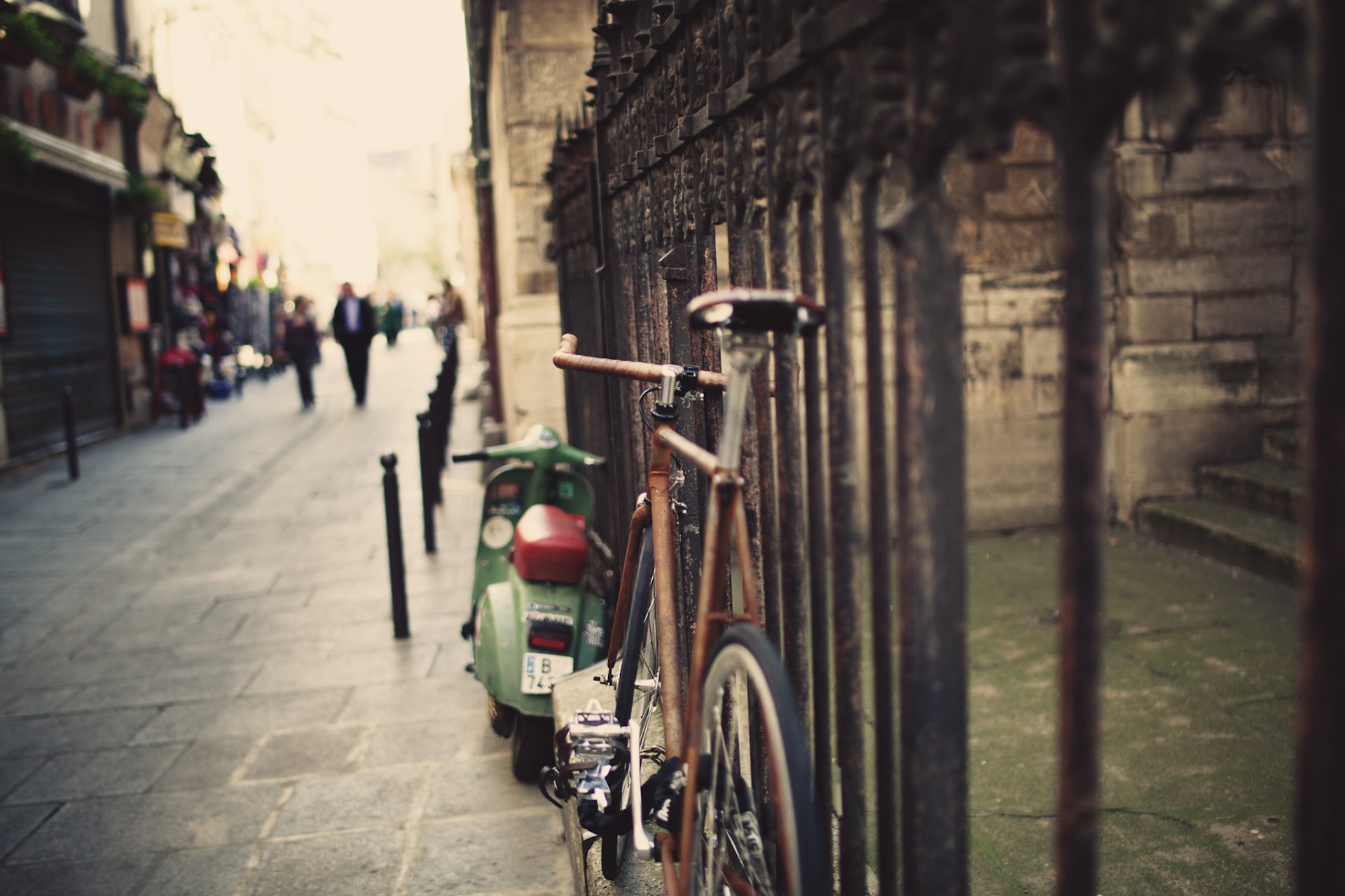 bike fence street road