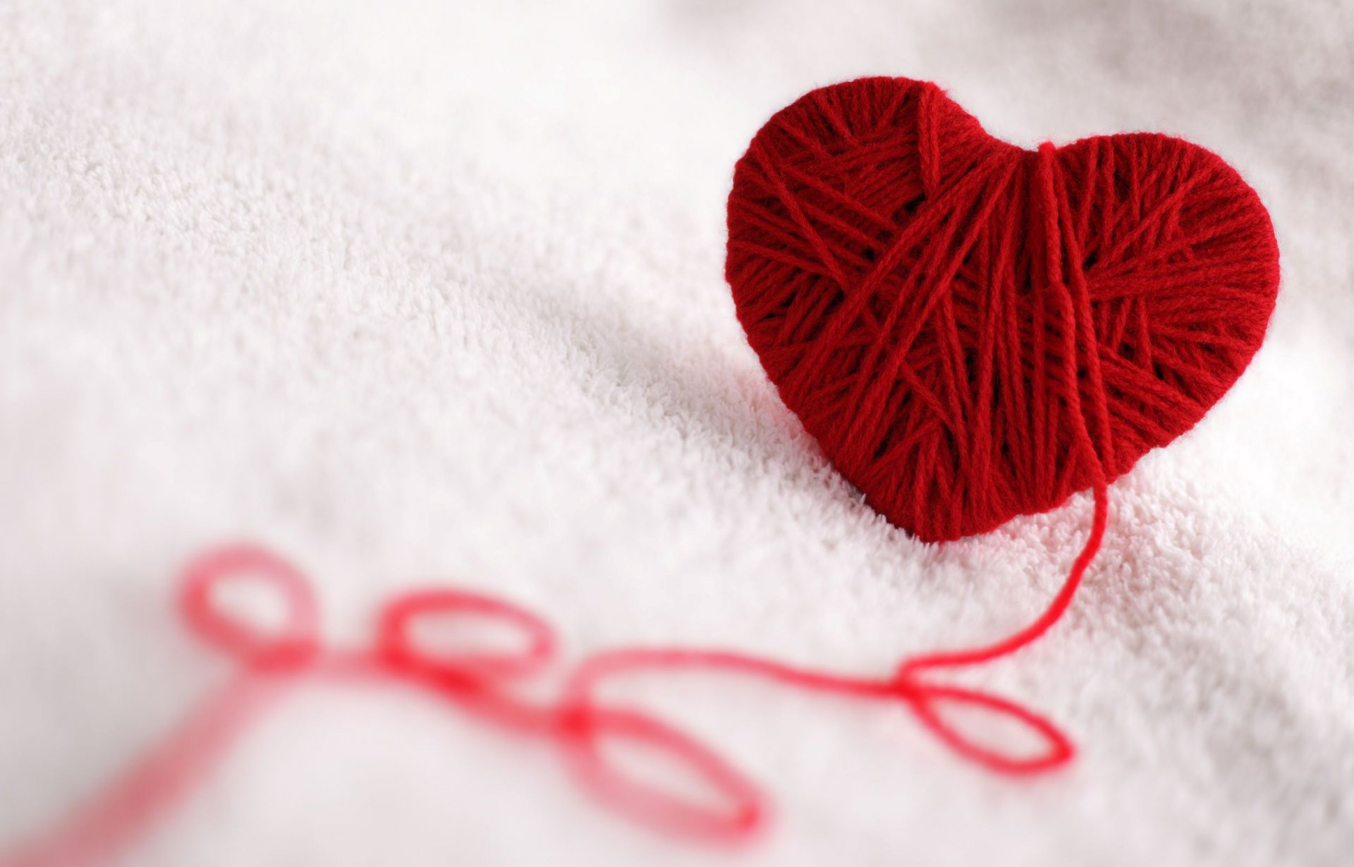 miscellaneous thread yarn red heart background love wallpaper widescreen full screen hd wallpapers fullscreen