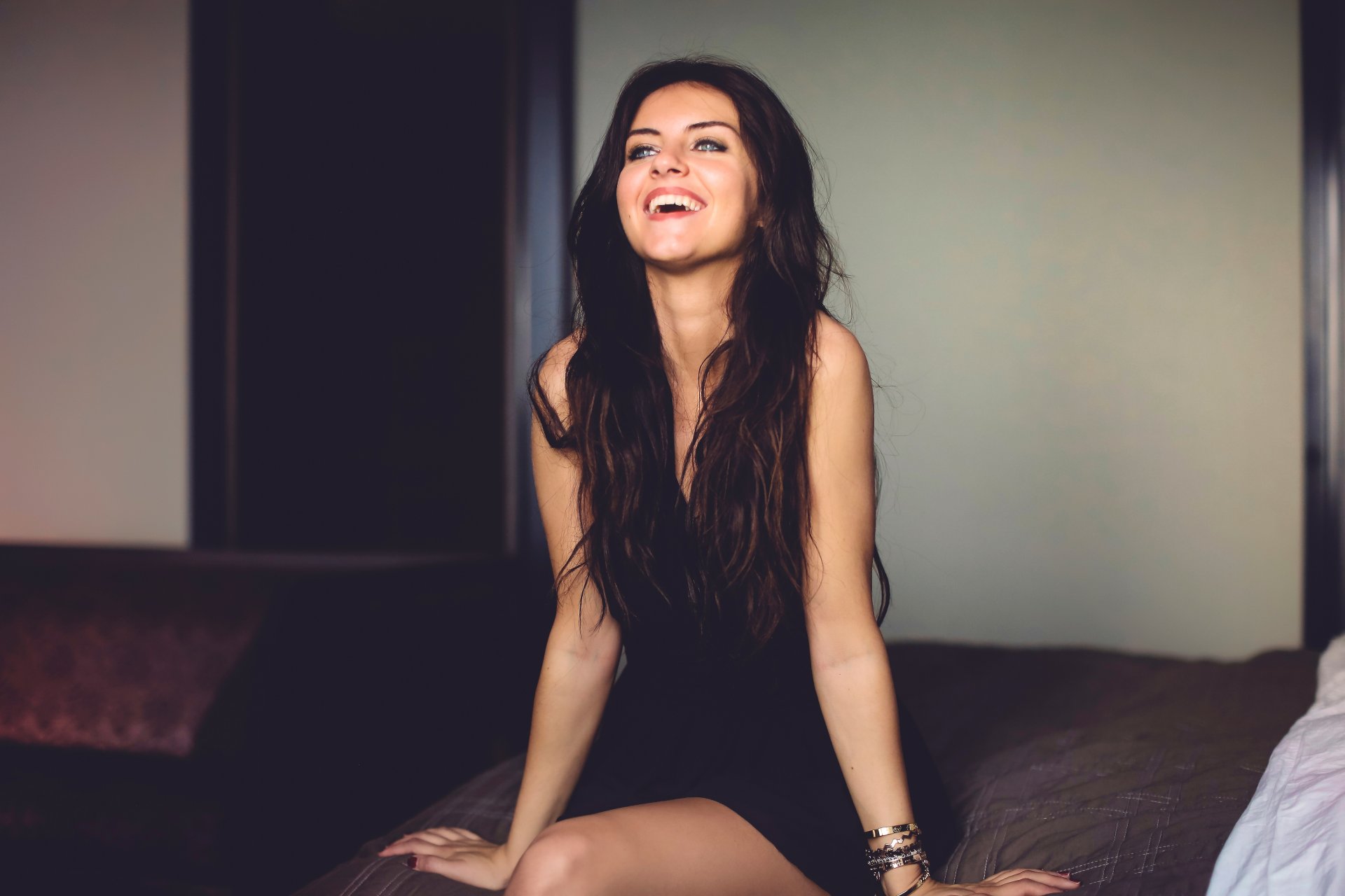 pretty female faces girl happiness laughter