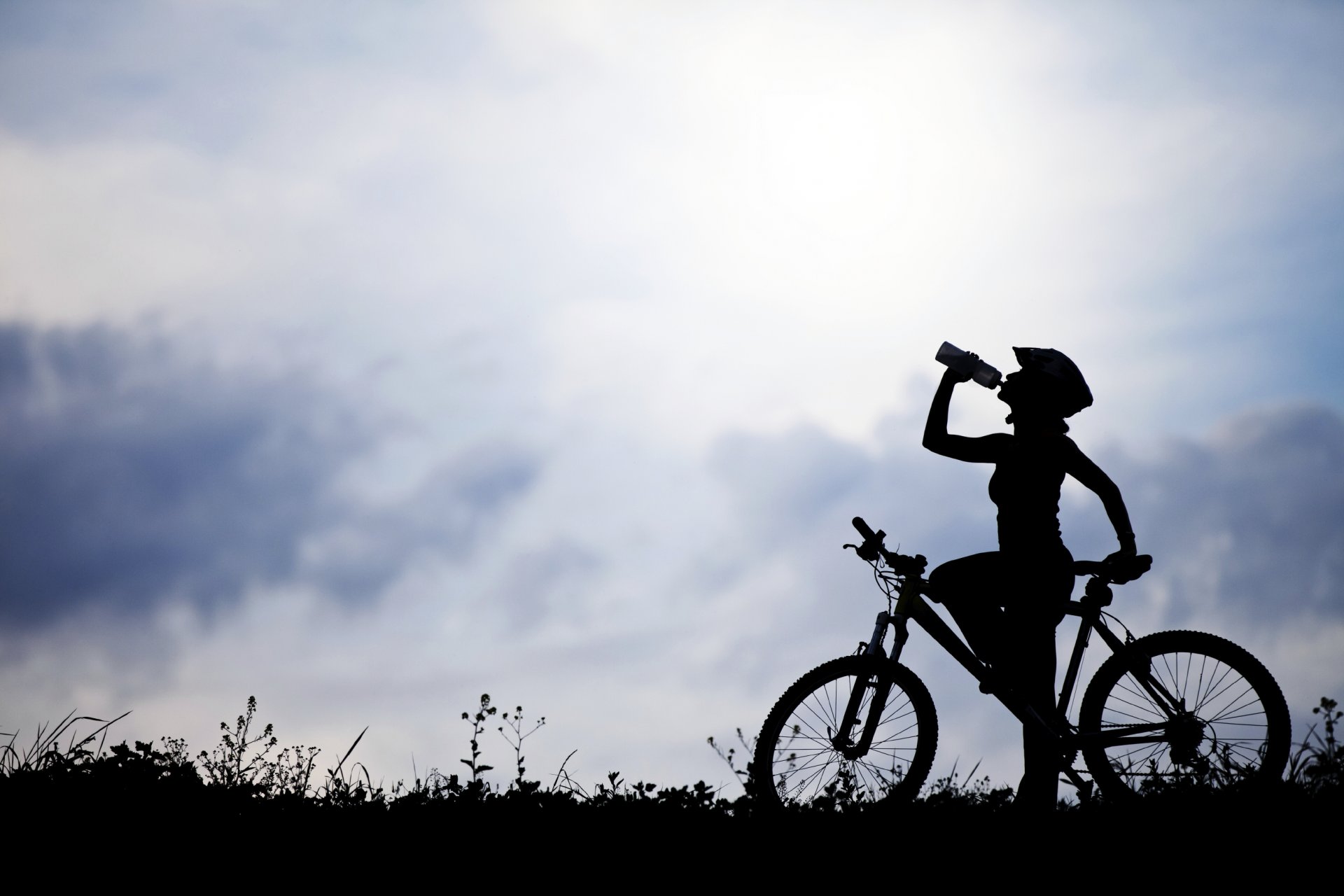 girl nature bike silhouette bicycle water bottle