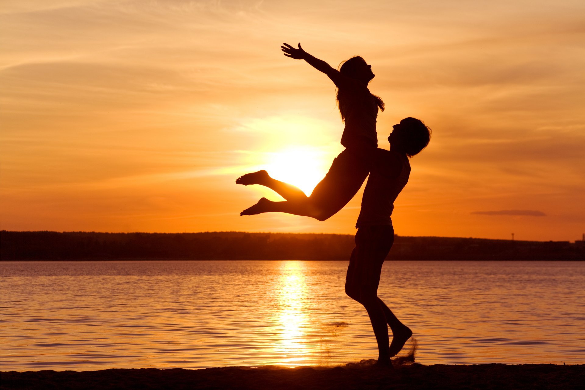 sunset sensuality pleasure love passion the pair feelings freedom tender support sunset romance relationship