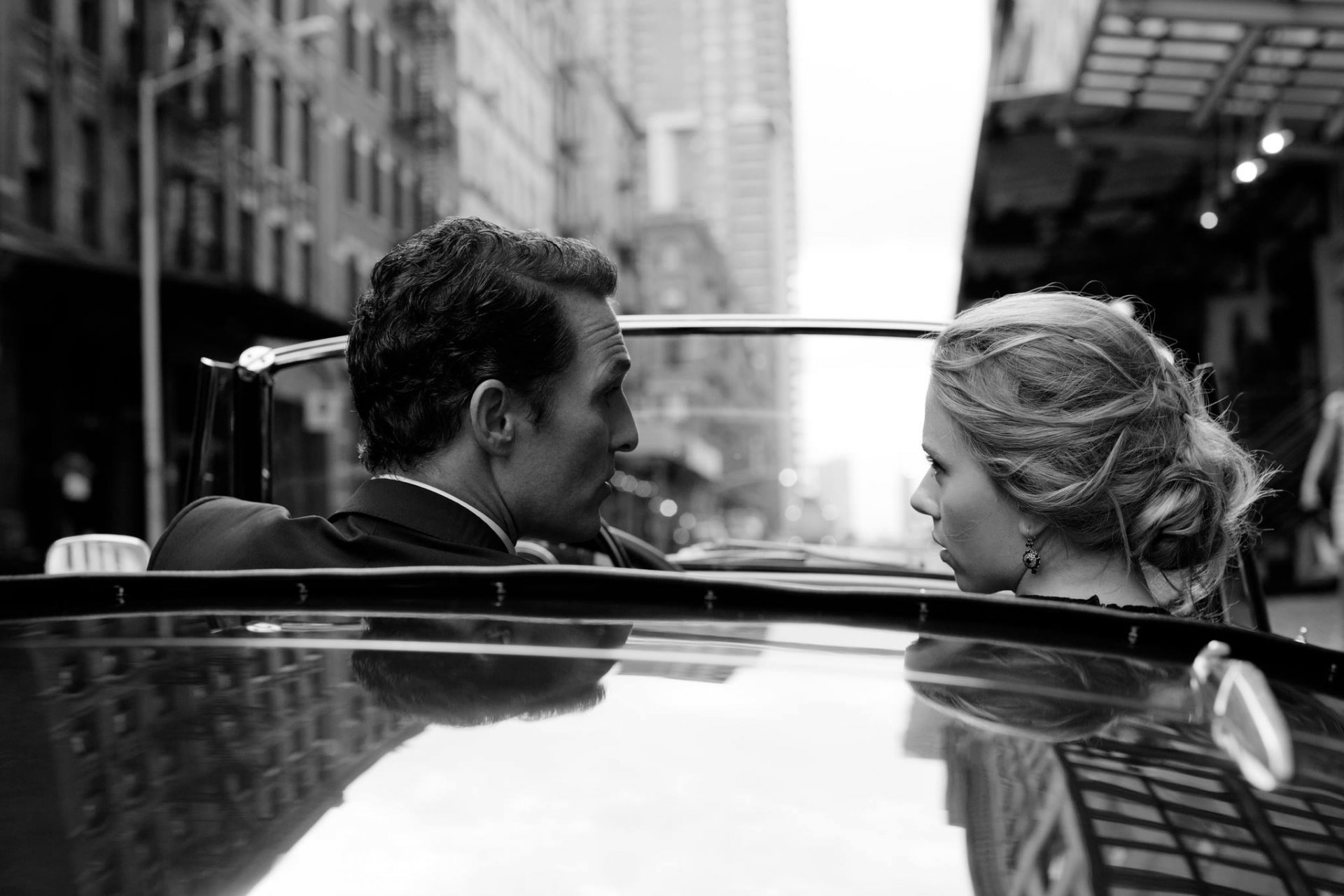 matthew mcconaughey men actor scarlett johansson girl actress blonde road machine street dolce & gabbana