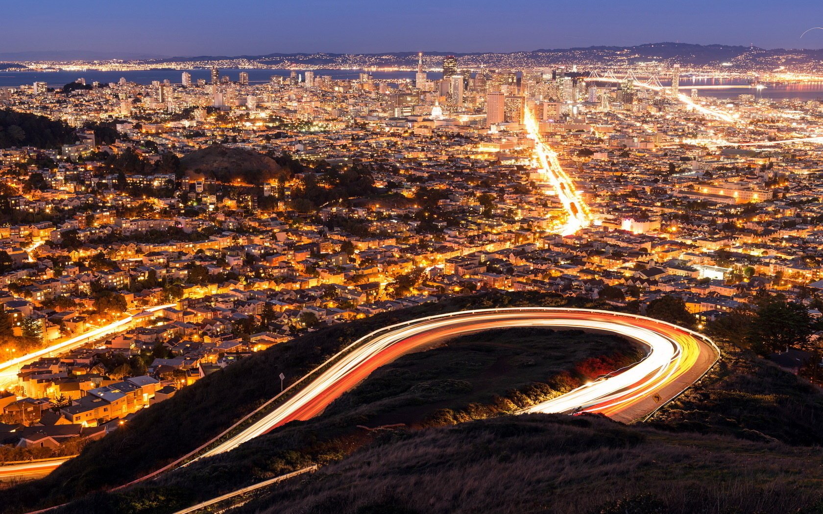 San Francisco, the night lights of the city
