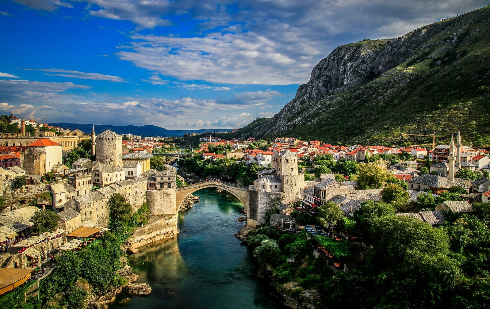 mostar bosna i hercegovina bosnia and herzegovina old bridge river neretva mountain landscape panorama