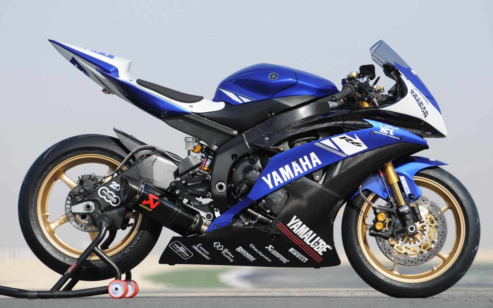super sport motorcycles yamaha bike yzf-r1 transport