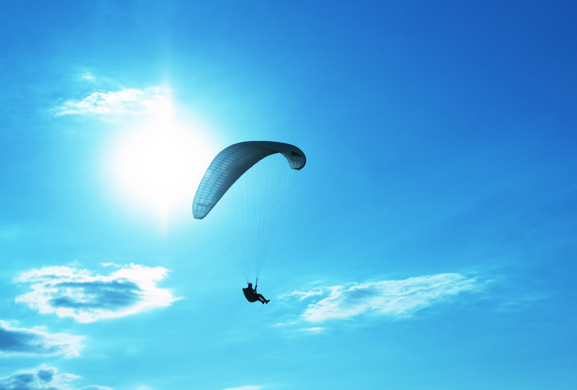 sports man parachute guy sky blue sun day background wallpaper widescreen full screen hd wallpapers fullscreen