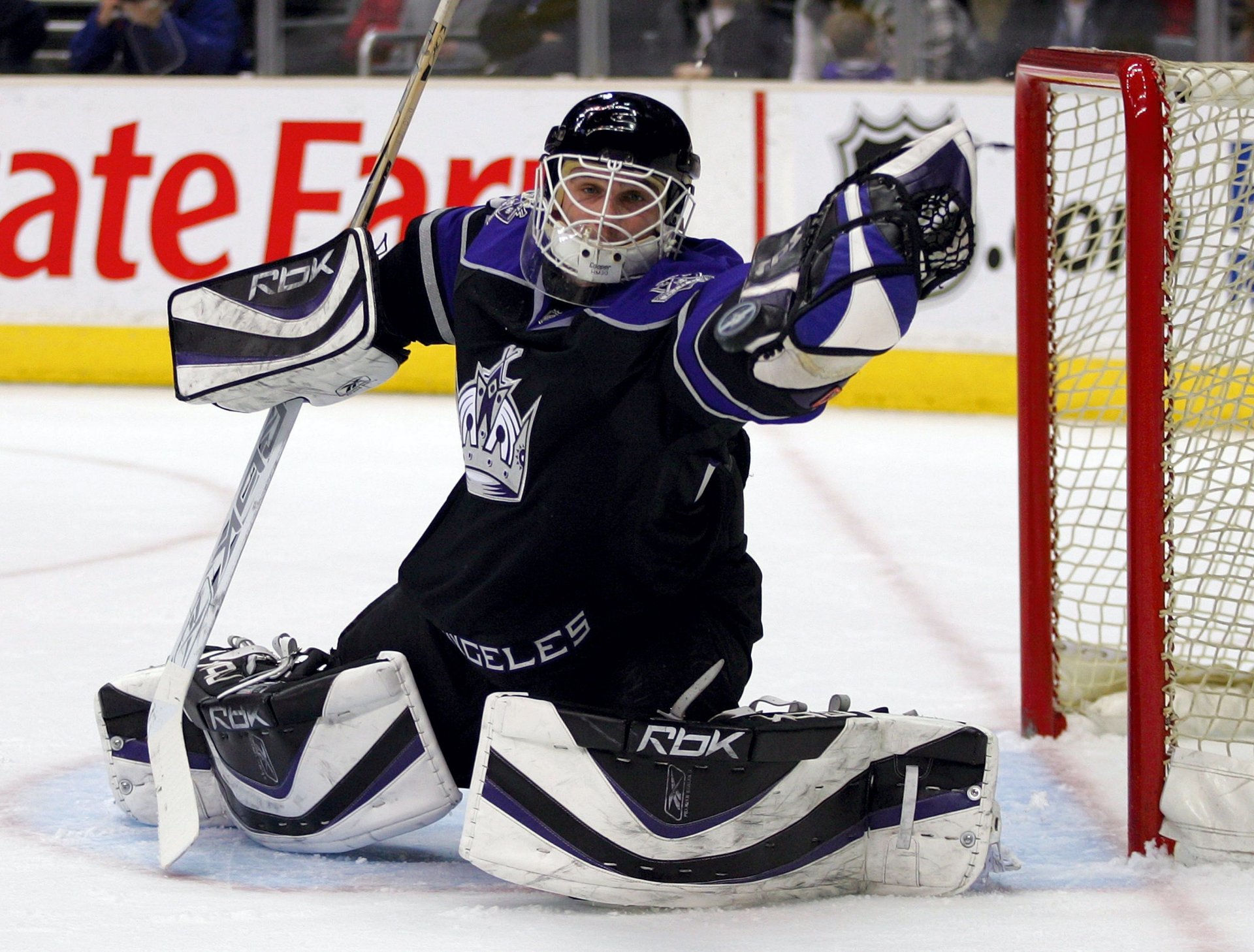 nhl hockey los angeles kings dan cloutier goalkeeper