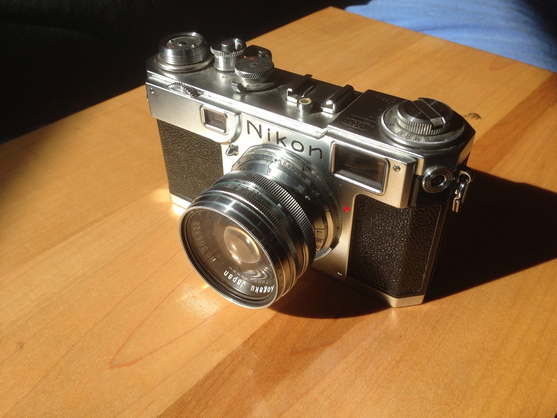 Single-lens, film, stylish camera nikon2