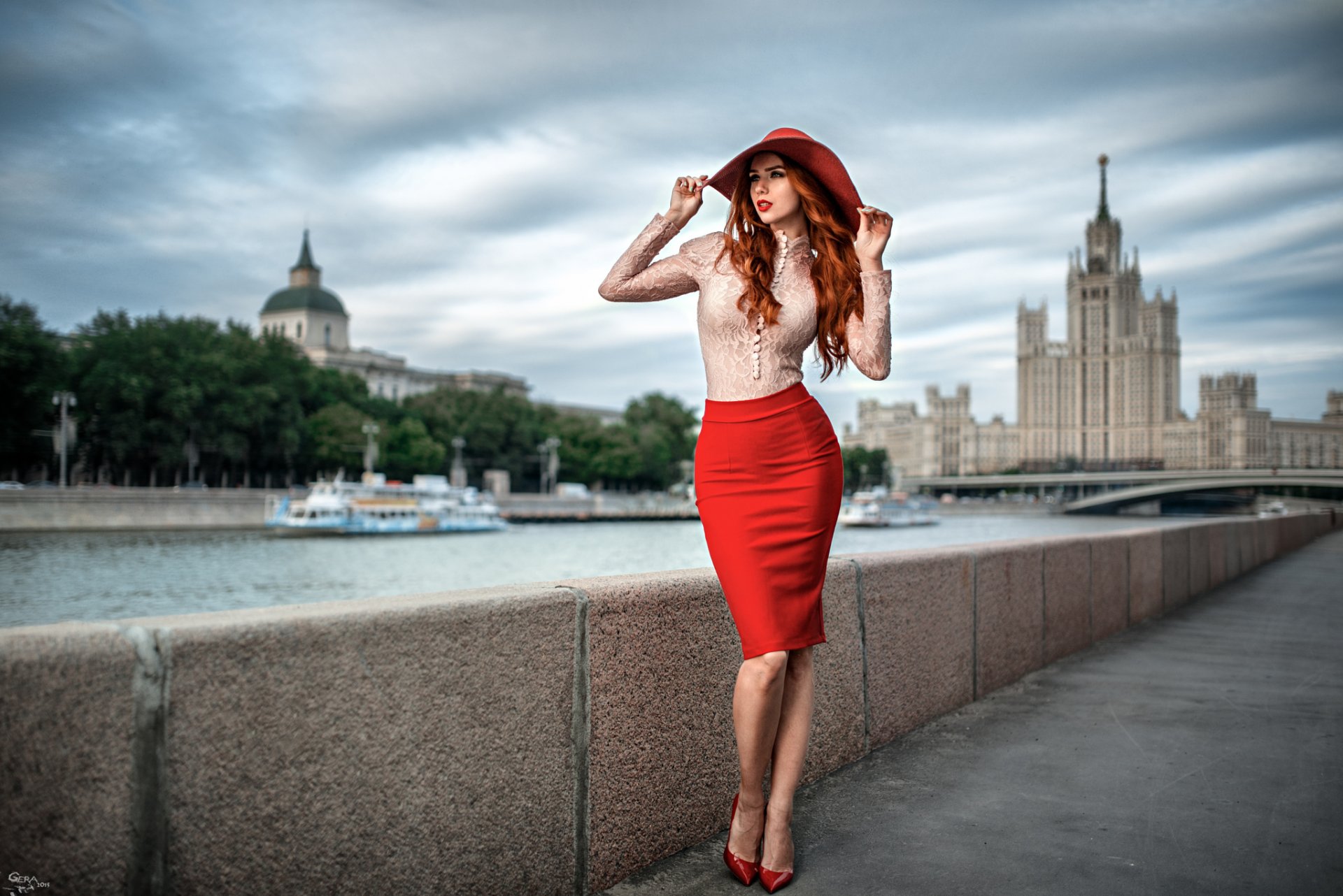 girl nadezhda neyasova red graz portrait town george chernyad'ev hat jacket skirt shoes lady moscow perfect beauty fashionista feet figure moscow state university bridge river