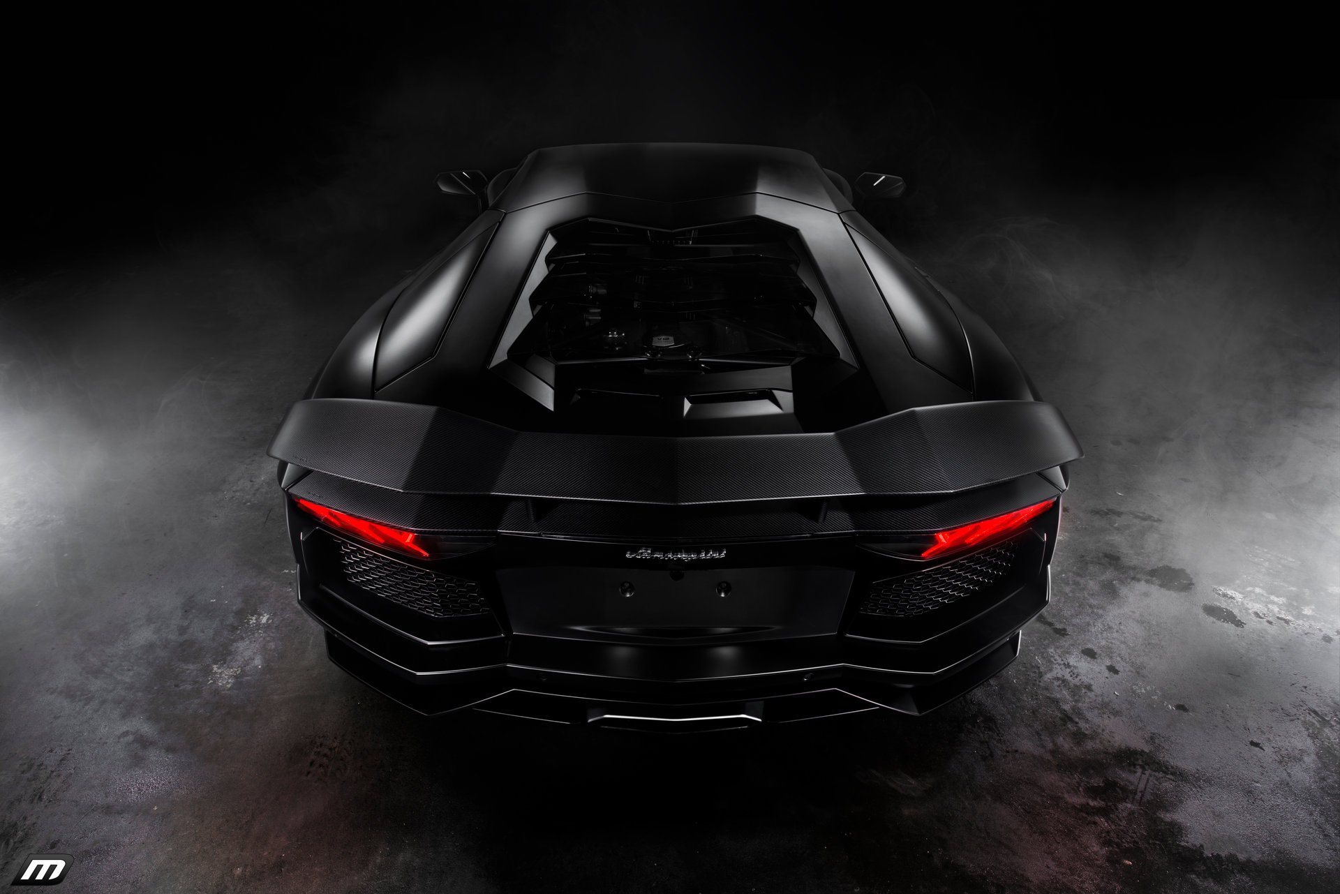 Lamborghini matte black avenator