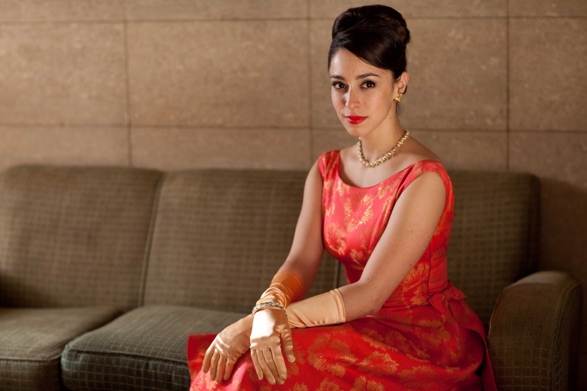 oona chaplin the hour marnie madden brunette look dress