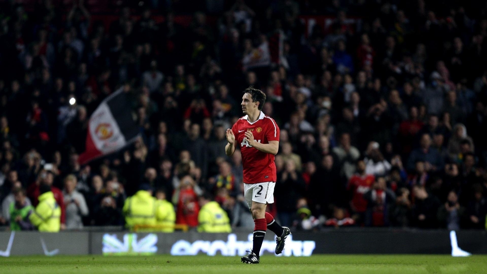 gary neville legend farewell match manchester united juventus