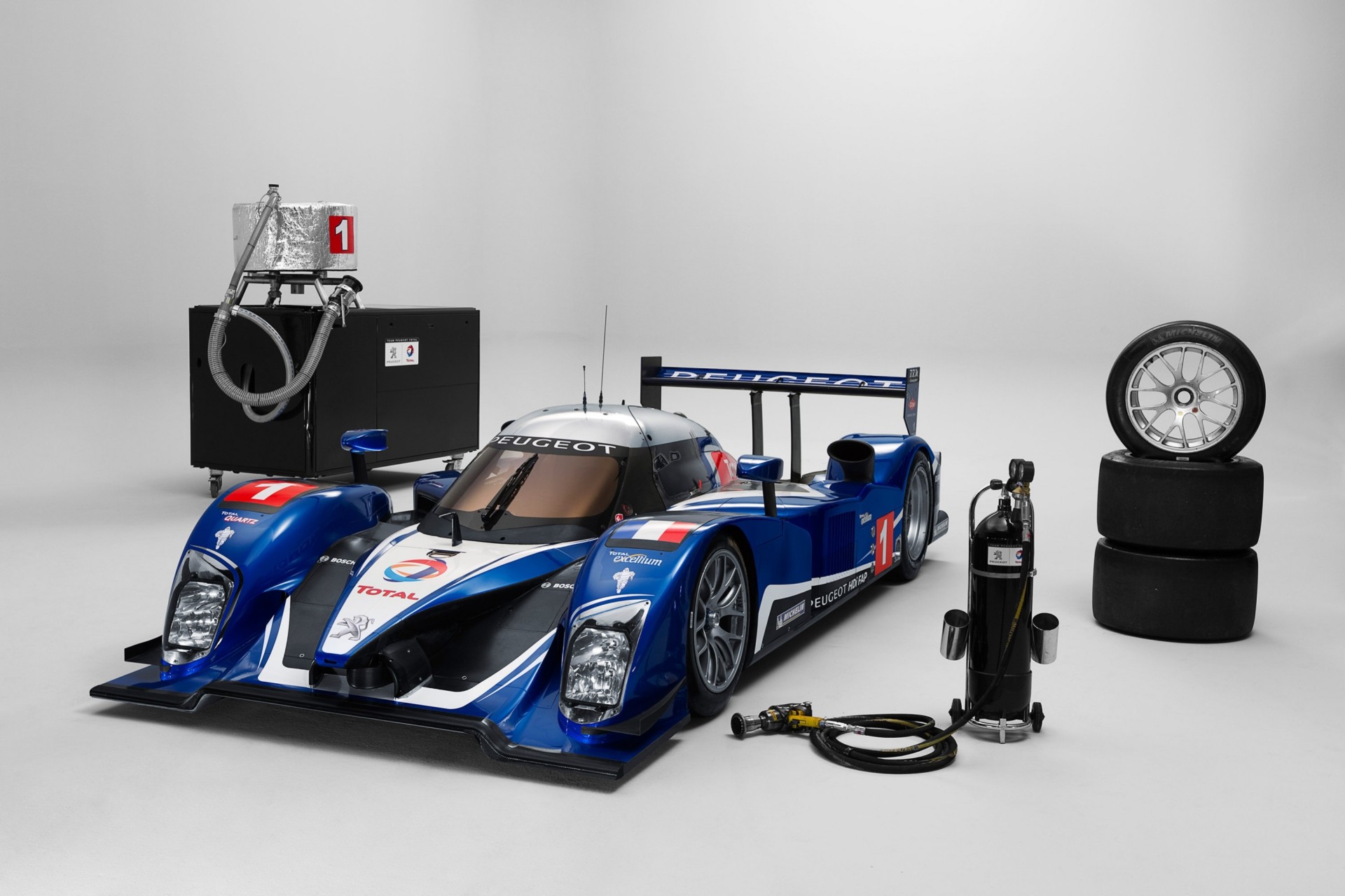 peugeot france diesel 24 hours of le mans lmp1 qatar airways le mans 2010 hdi