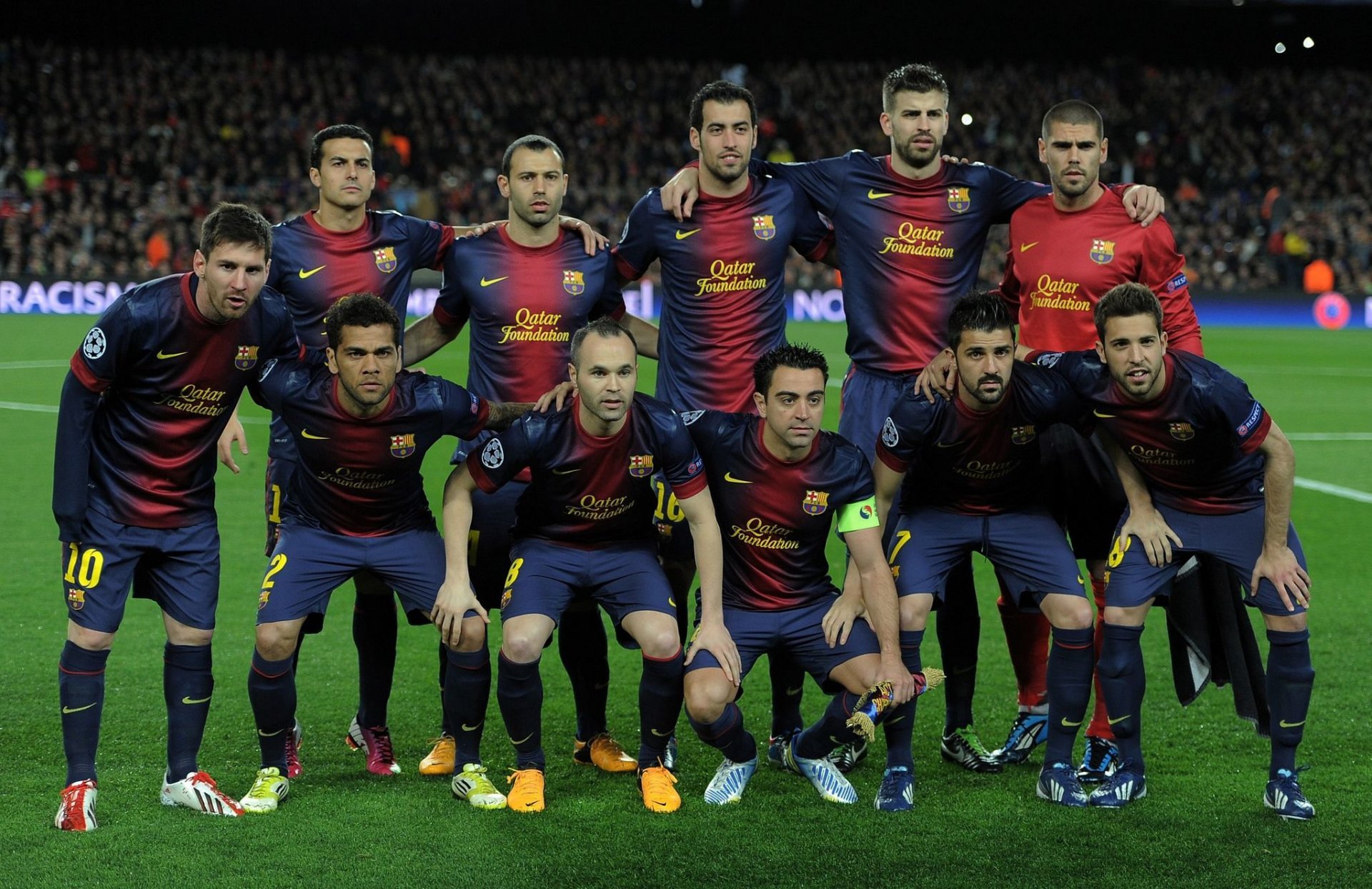 barcelona fútbol club barcelona composition victor valdes víctor valdés daniel alves gerard pique gerard piqué jordi alba xavi andres iniesta andrés iniesta javier mascherano sergio busquets sergio bu