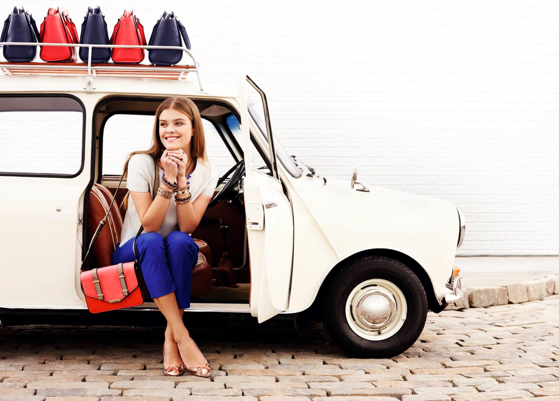 nina agdal model girl smile handbags brown hair machine