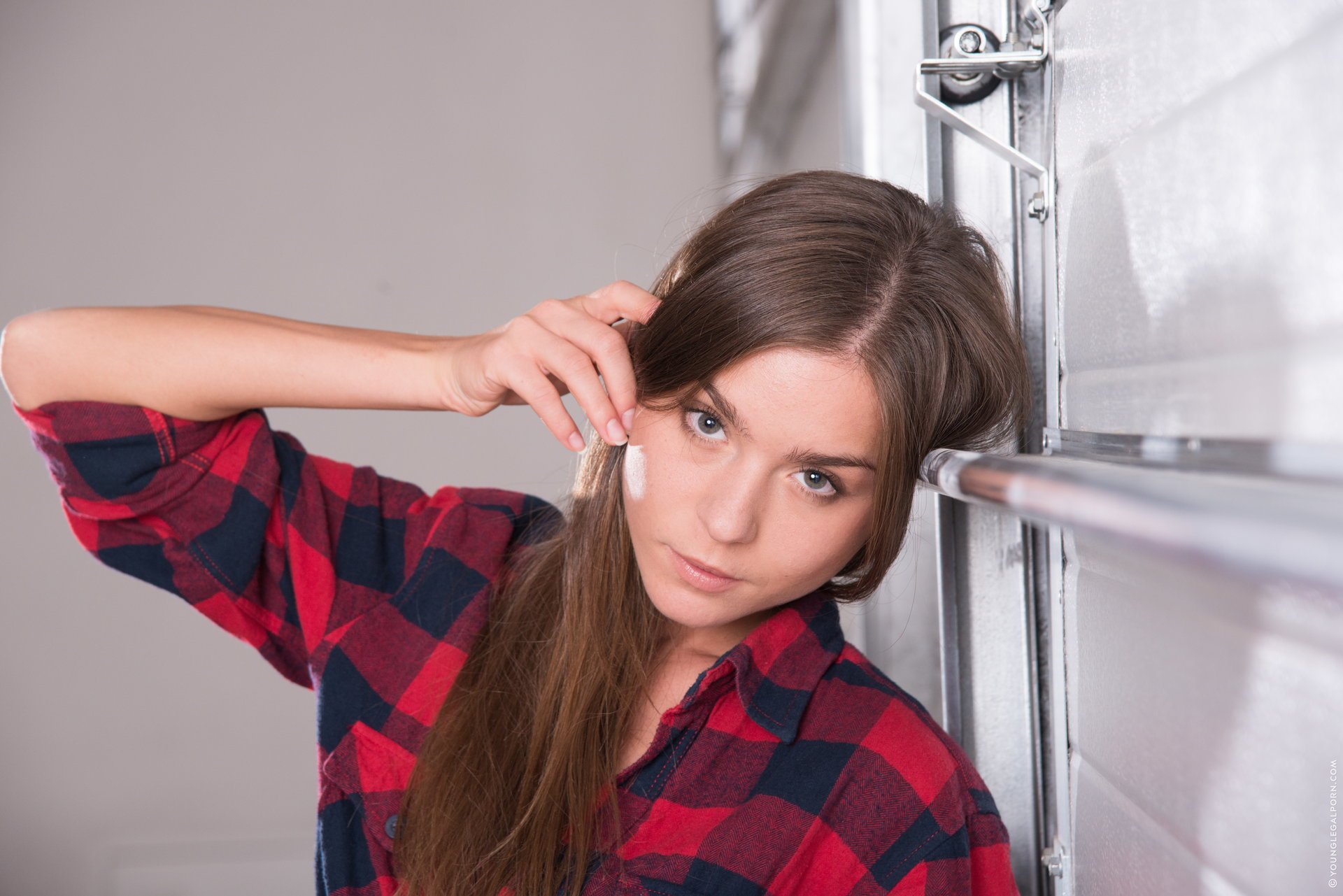 guerlain brunette model lily c natalia e raisa anastasia sia